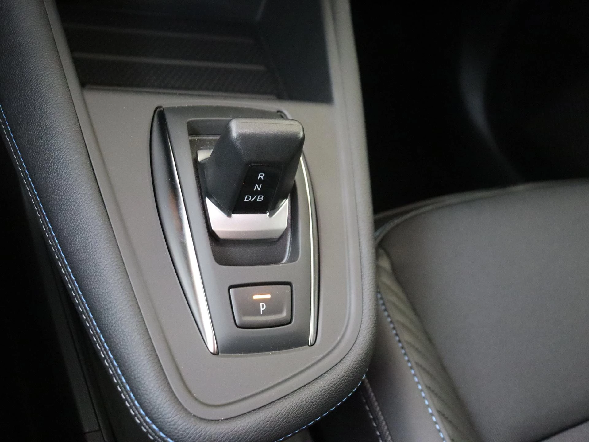 Renault Captur 1.8 E-Tech full hybrid 160 esprit Alpine