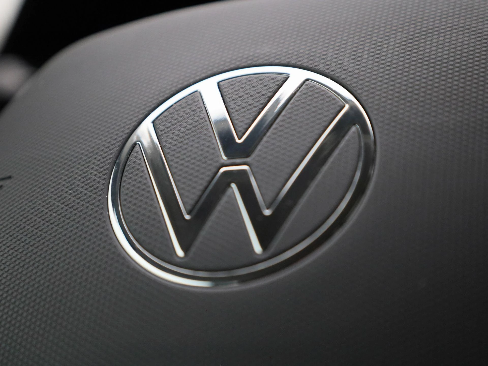 Volkswagen-Polo-image-28