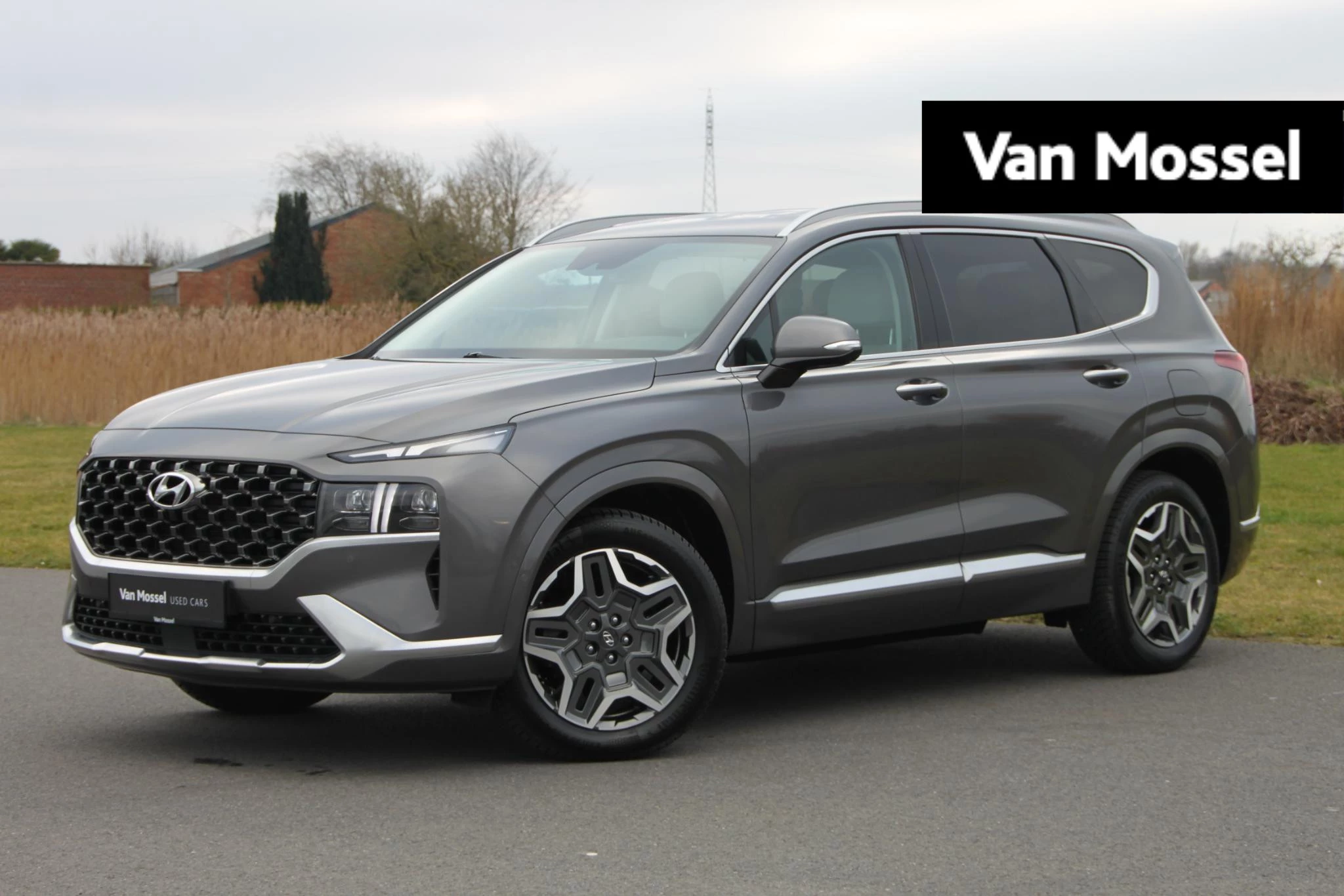 Hyundai-Santa Fe-image-0