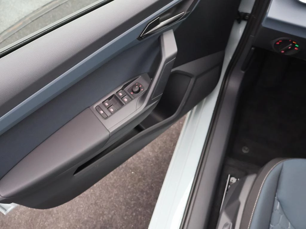 SEAT Ibiza 2026 Ibiza Play Plus 1.0 TSI 95PK *VIRTUAL COCKPIT*CAMERA*PDC*APP-CONNECT*NAVI*...*