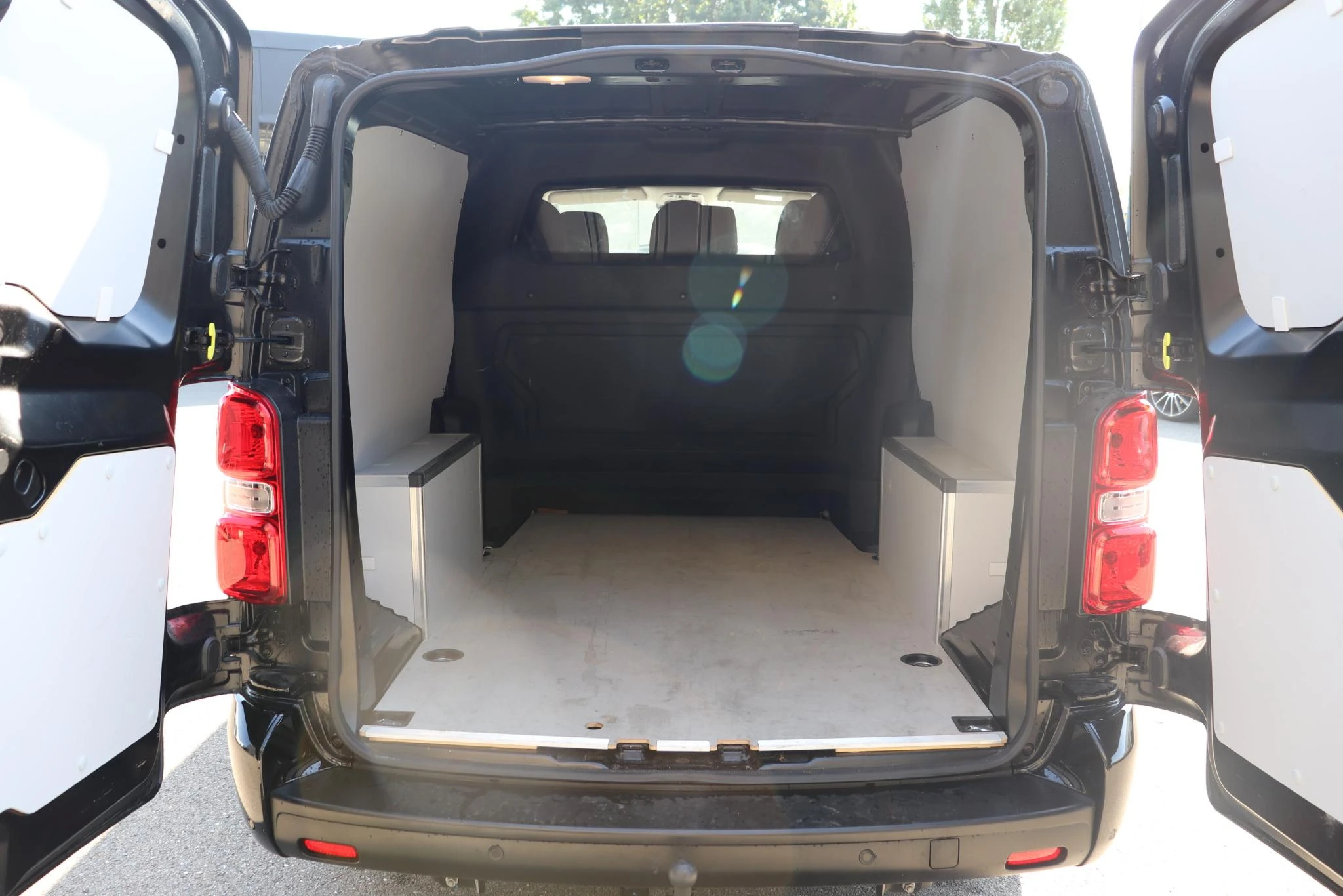 Opel Vivaro 2.0 BlueHDi 180 S&S EAT8 €6.4 L3H1