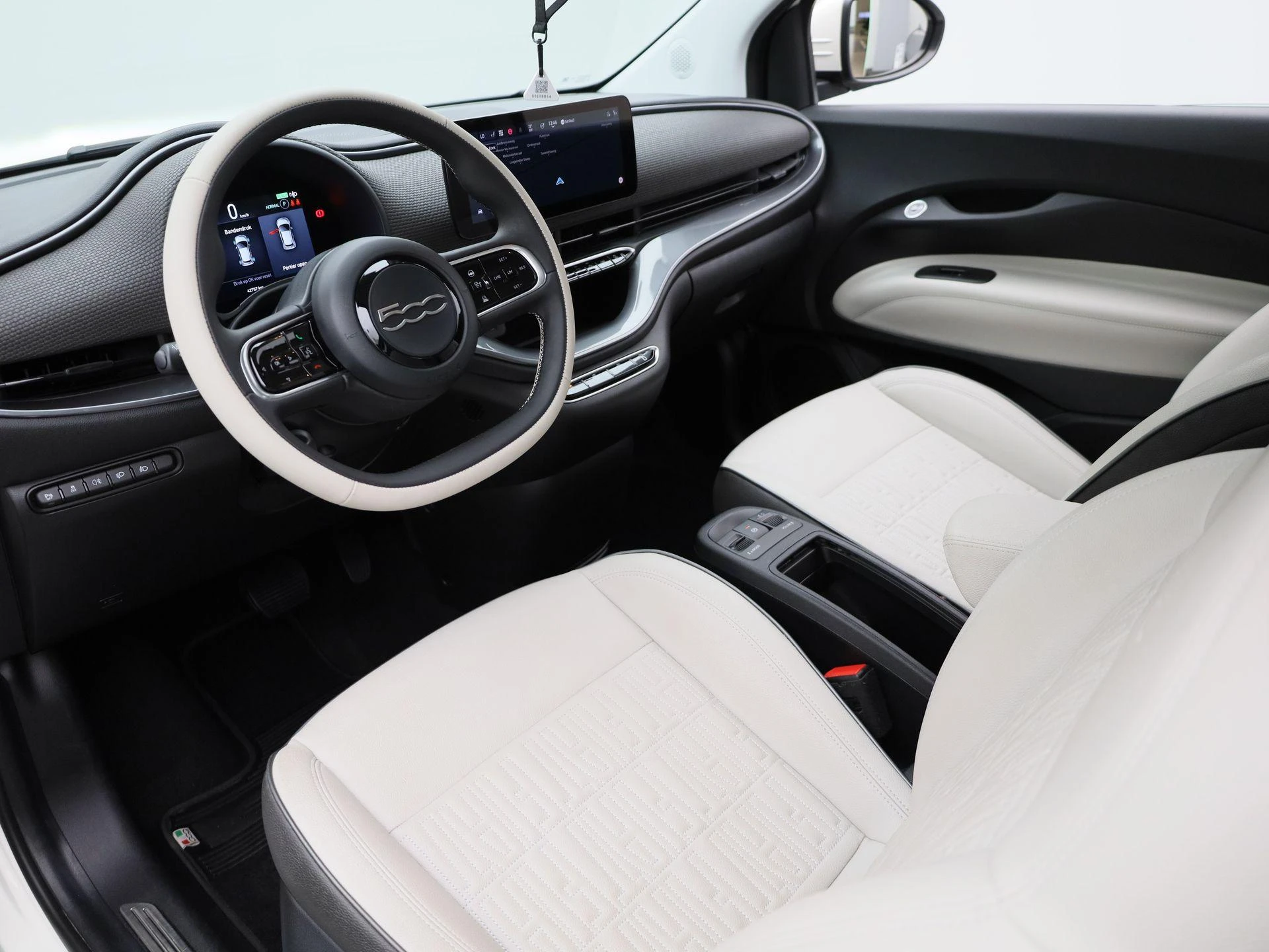 Fiat-500e-image-15