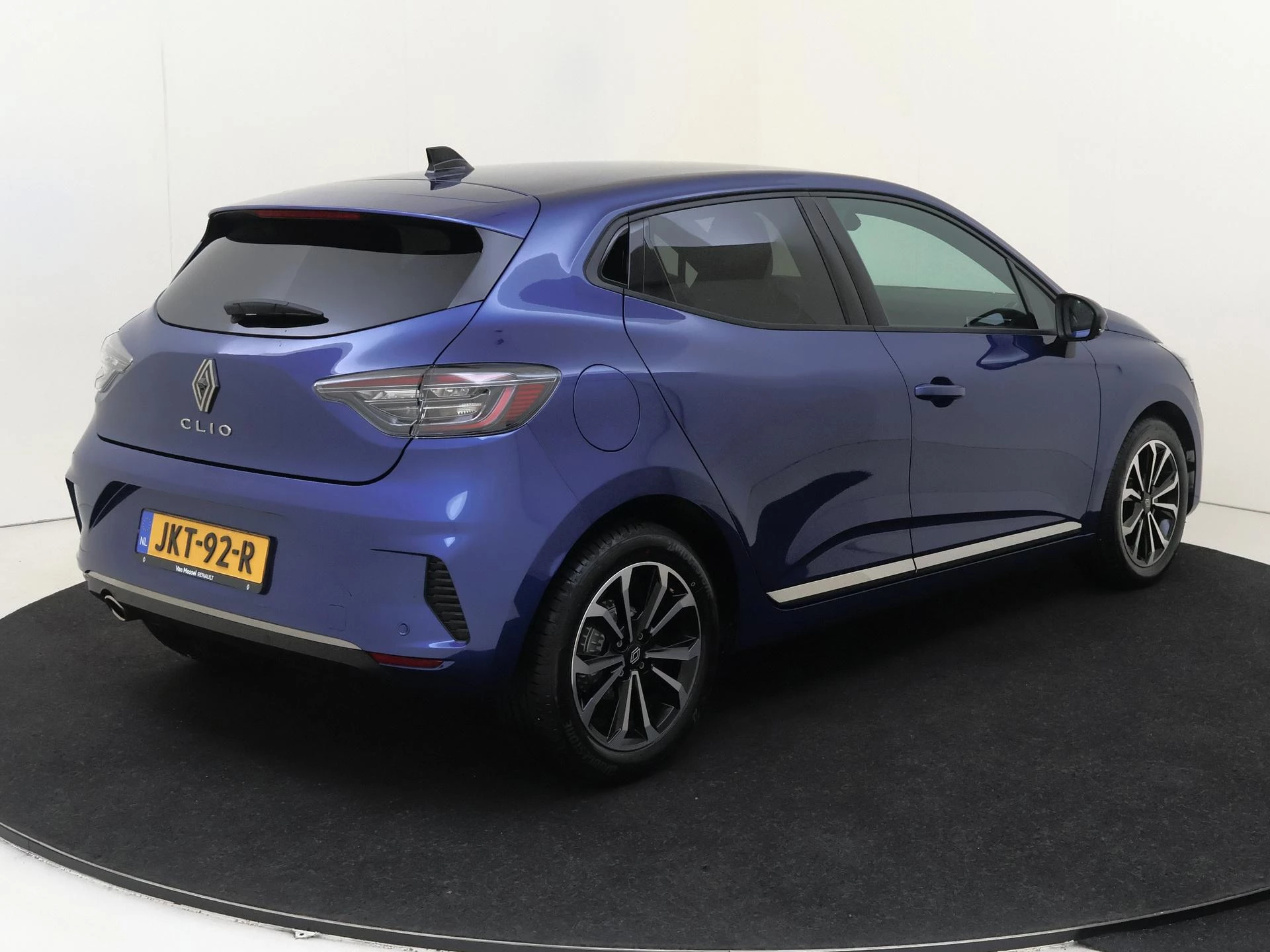 Renault-Clio-image-3