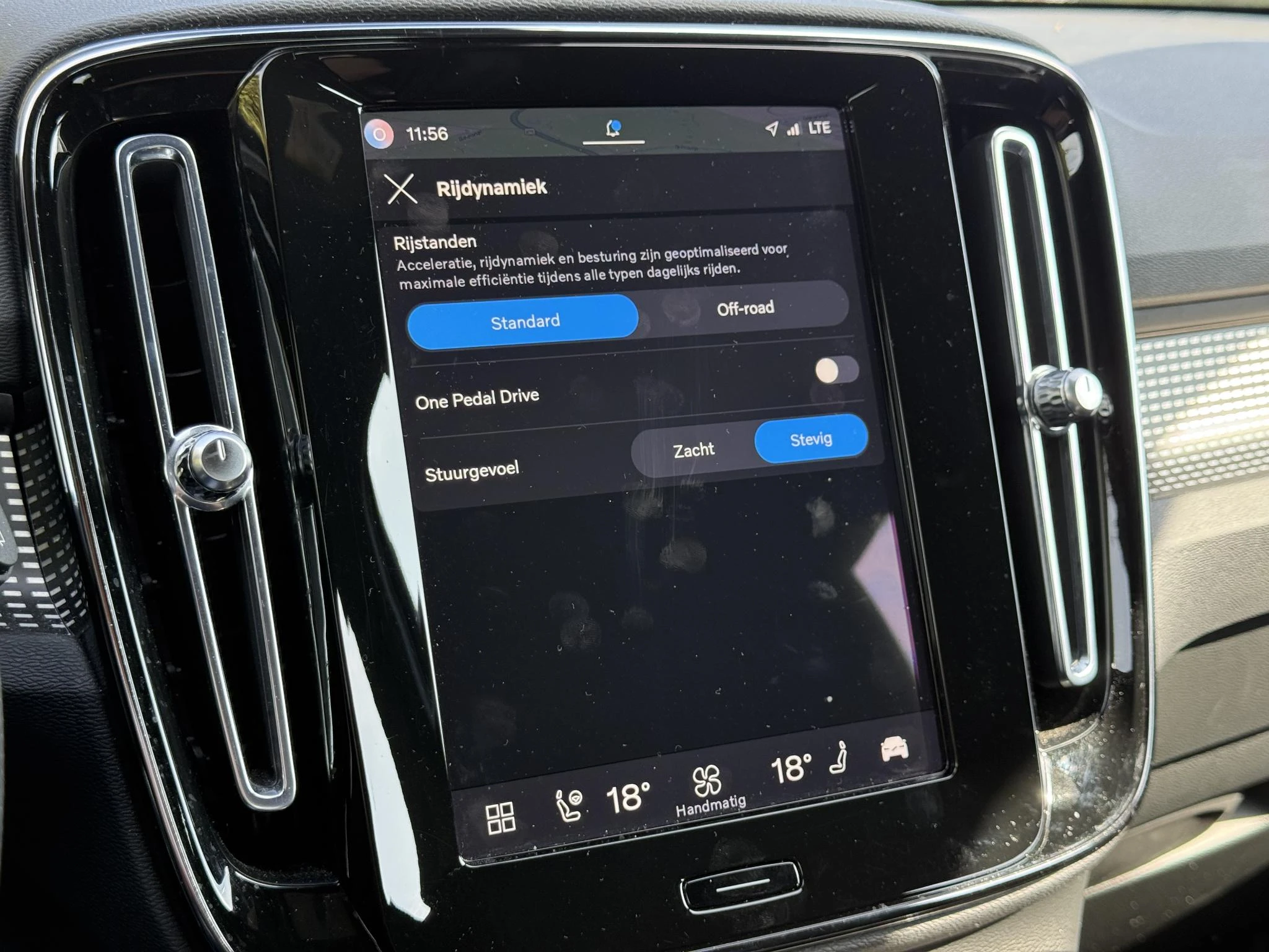Volvo-XC40-image-24