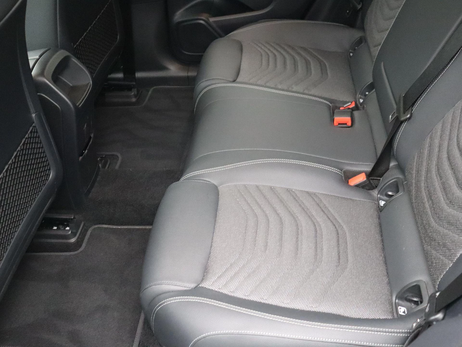 Mercedes-Benz EQA 250+ Business Line