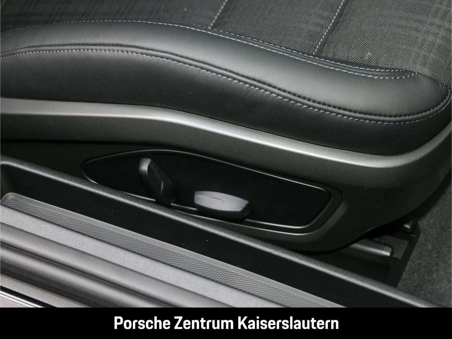 Porsche 911 992 Carrera T Cabriolet Surround-View BOSE carrera t