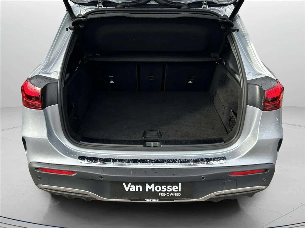 Mercedes-Benz-EQA-image-23