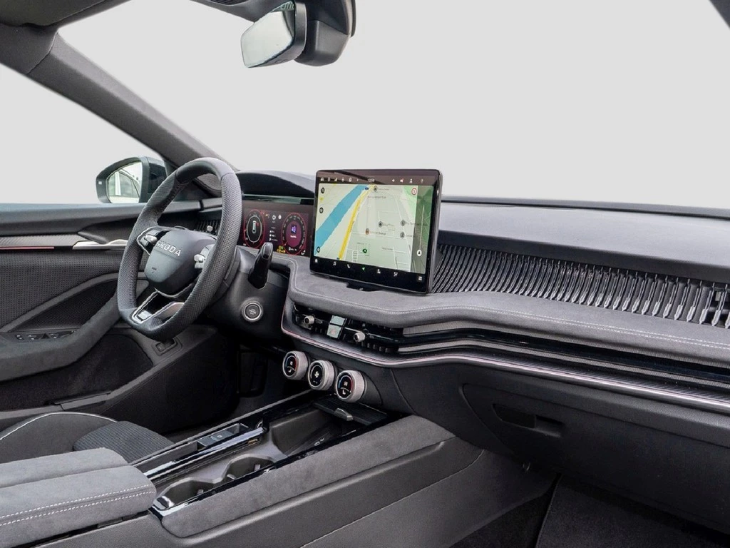 Škoda Superb Combi 2,0 TDI DSG 4x4 Sportline
