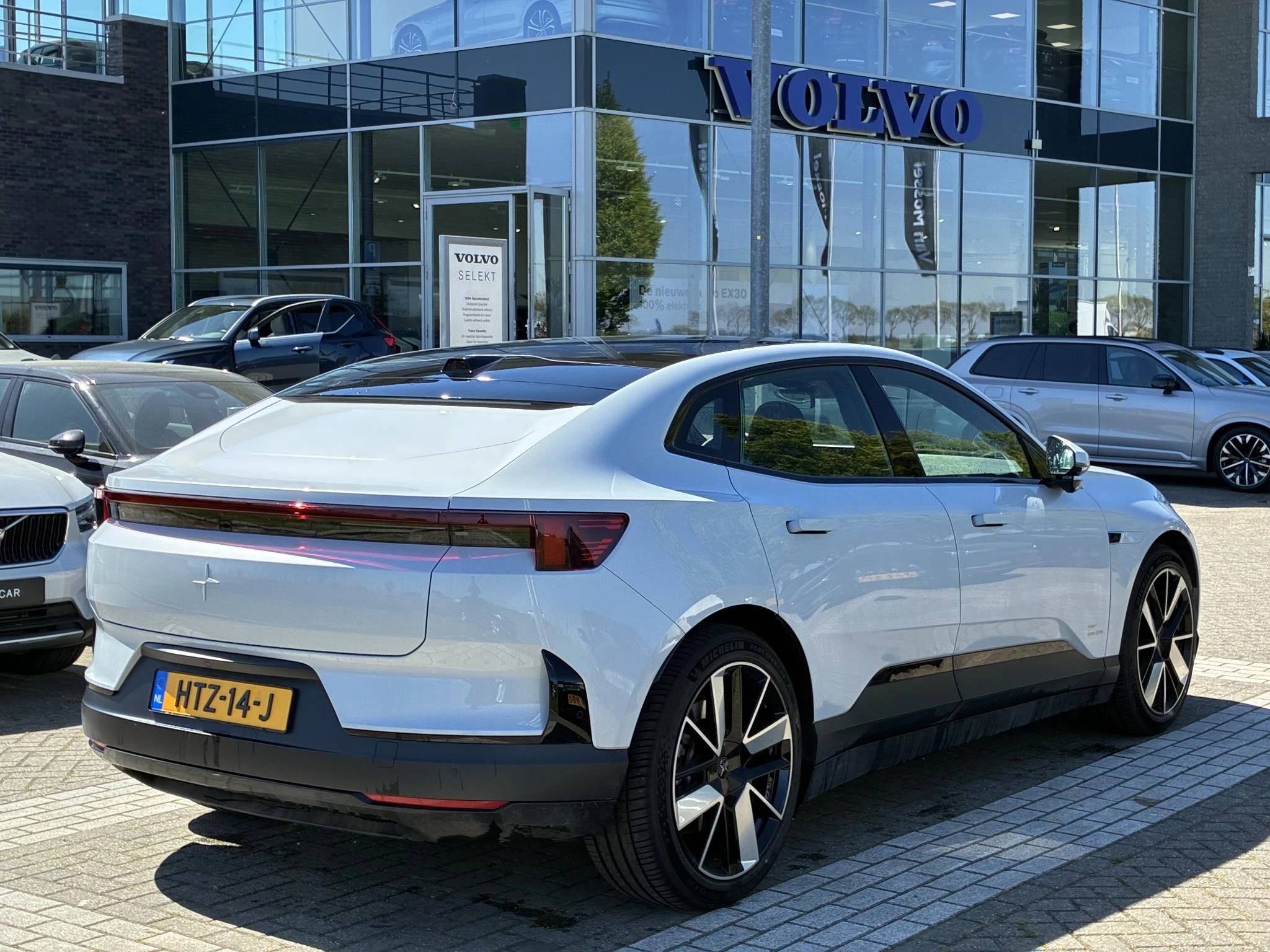 Polestar-4-image-5