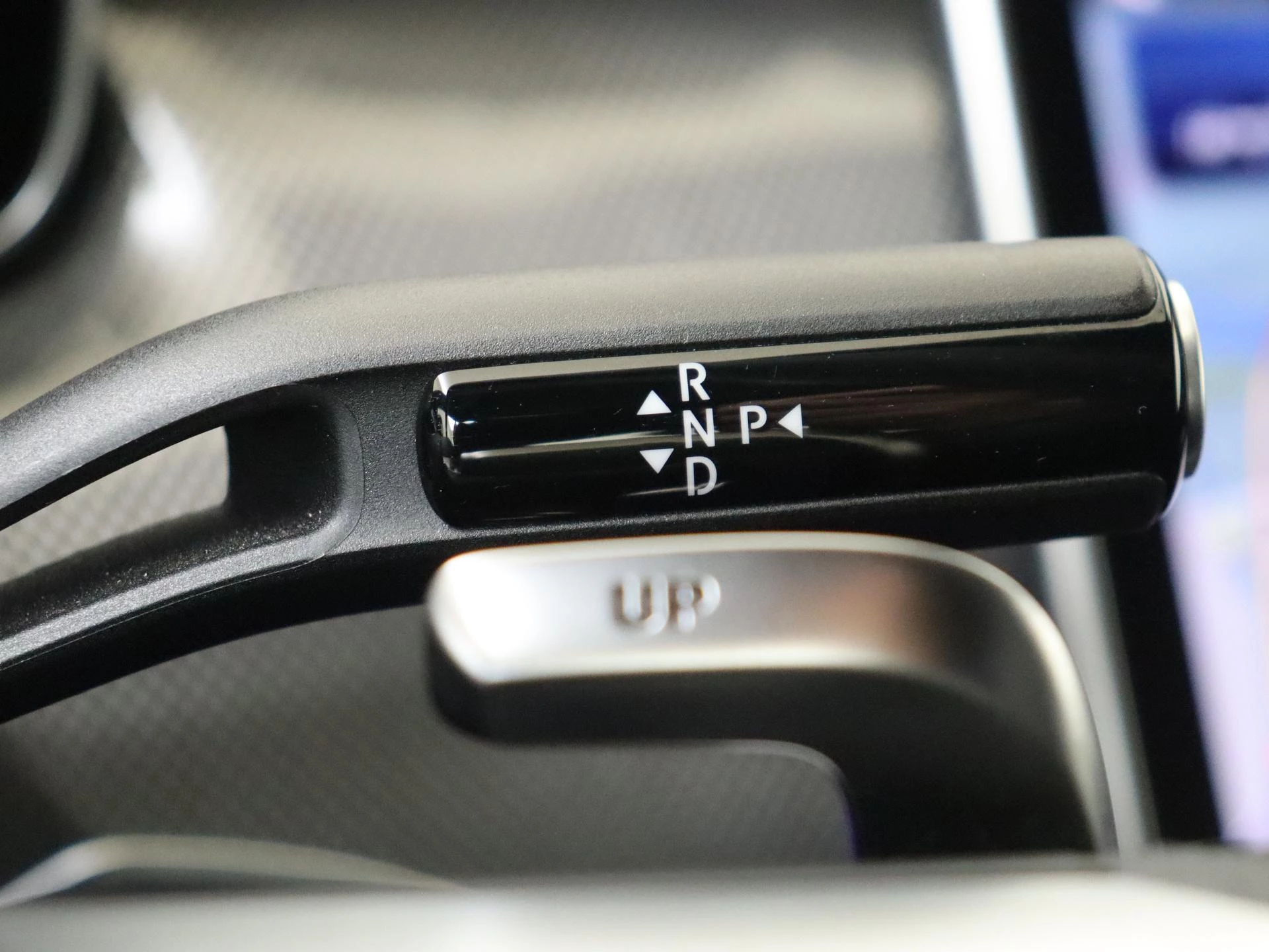 Mercedes-Benz-CLE-image-22