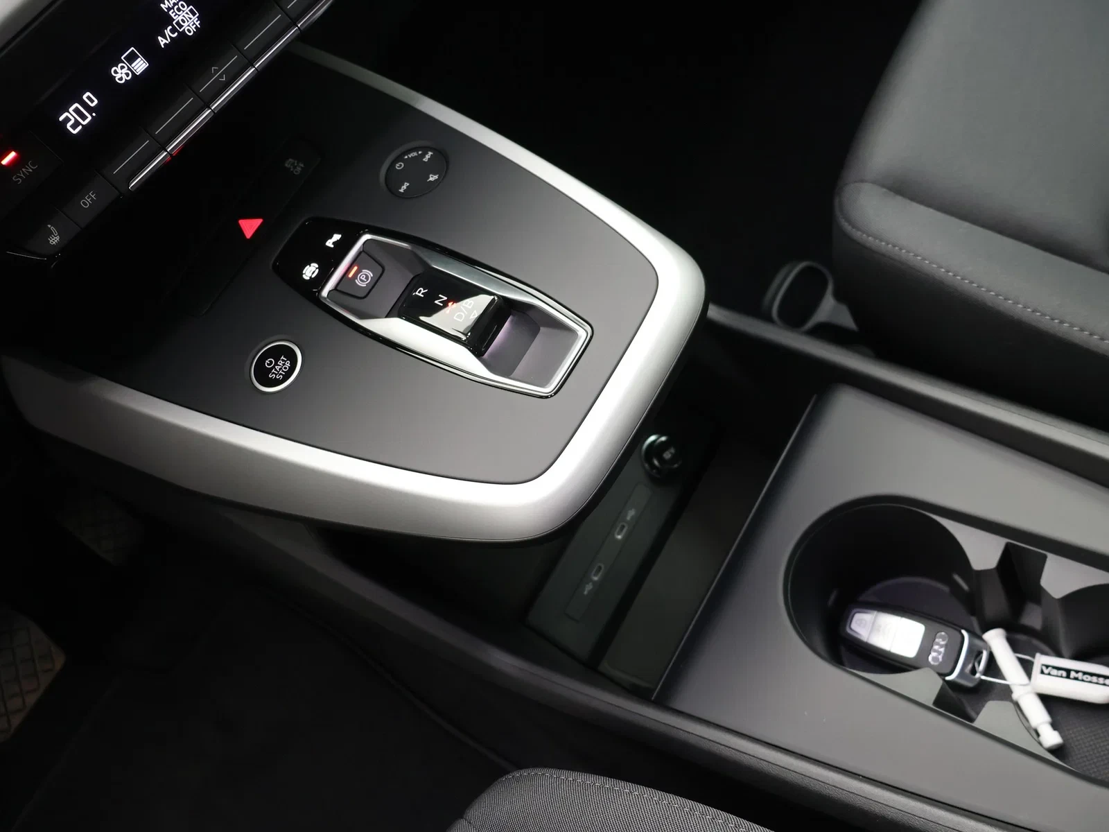 Audi Q4 e-tron Audi Q4 Attraction 40 e-tron 150,00 kW / DEMO