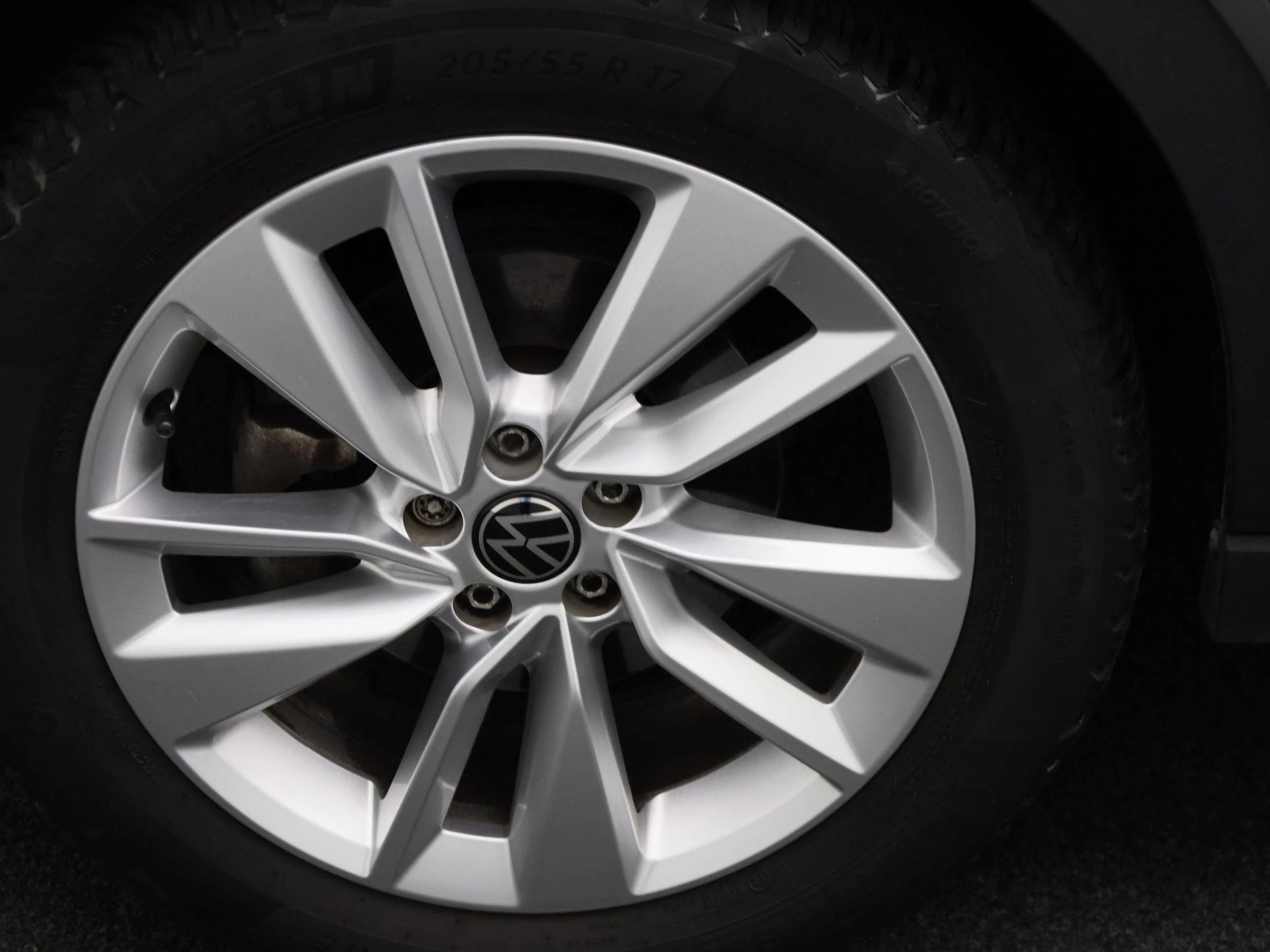 Volkswagen-Taigo-image-13