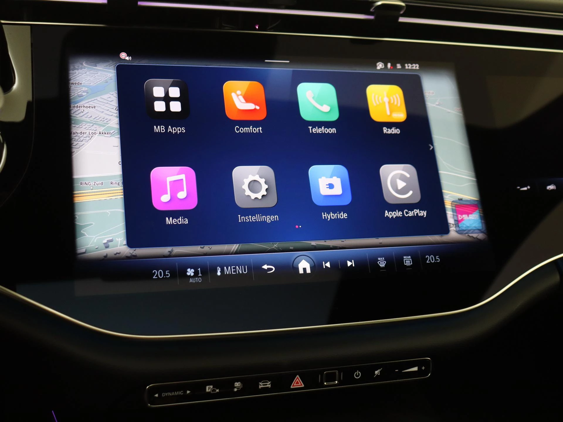 Mercedes-Benz-E-Klasse-image-15