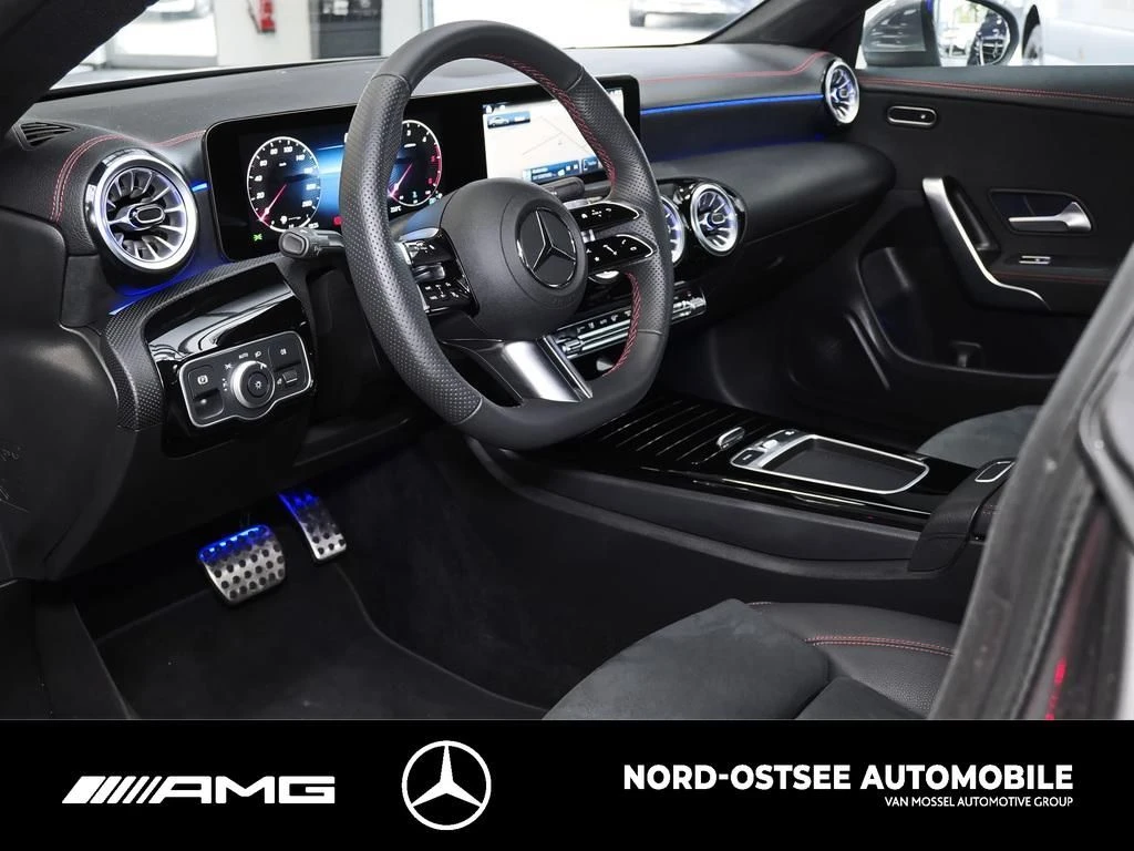 Mercedes-Benz CLA 200 d AMG COUPÉ ADV.+ MBUX HANDS-FREE AMG Line