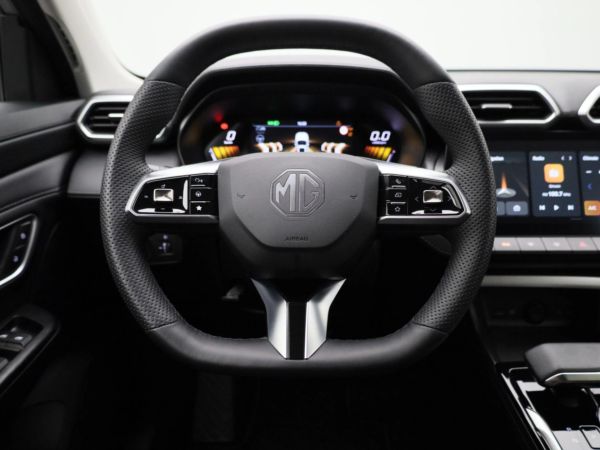 MG-ZS-image-6