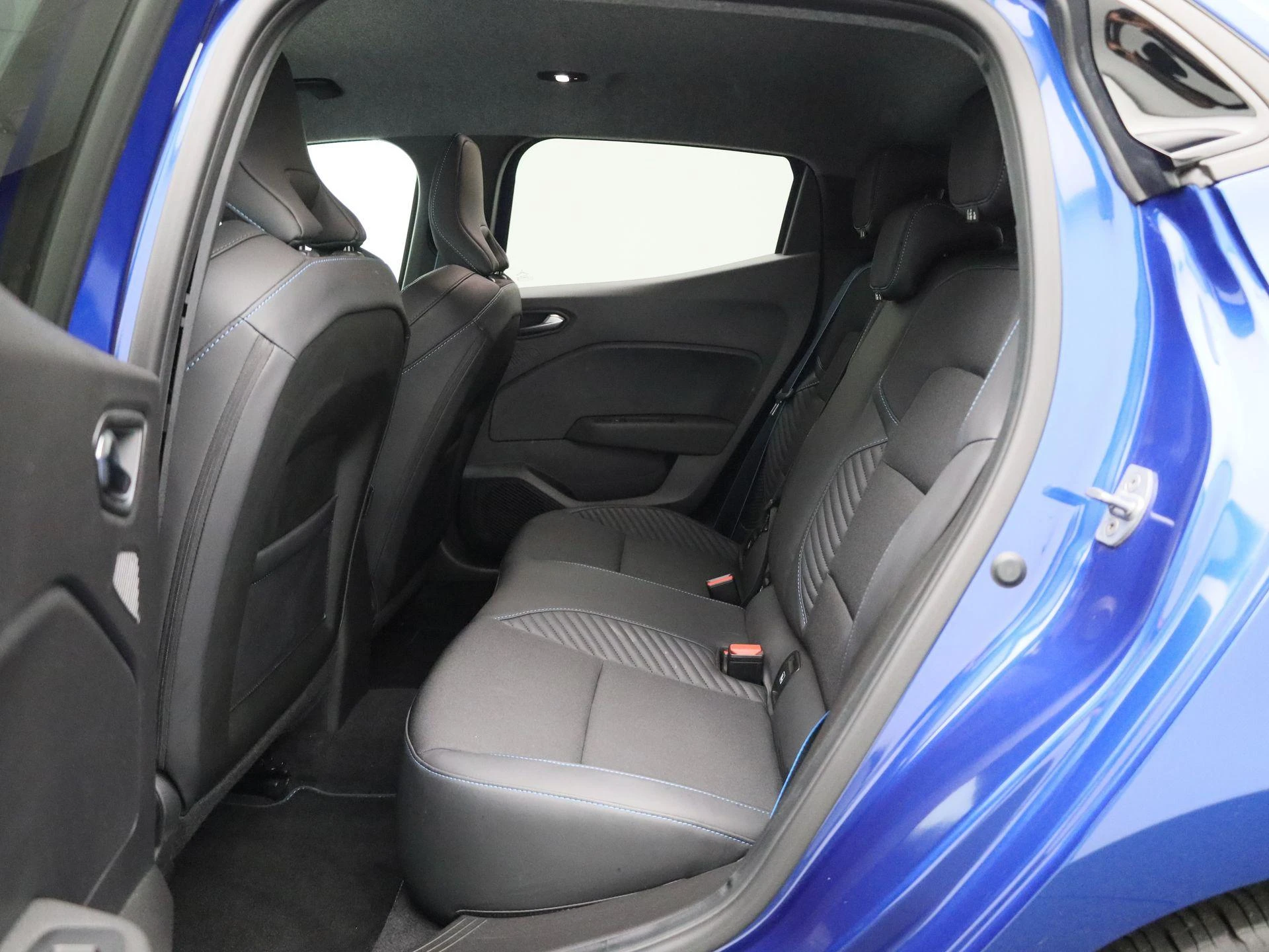 Renault-Clio-image-11