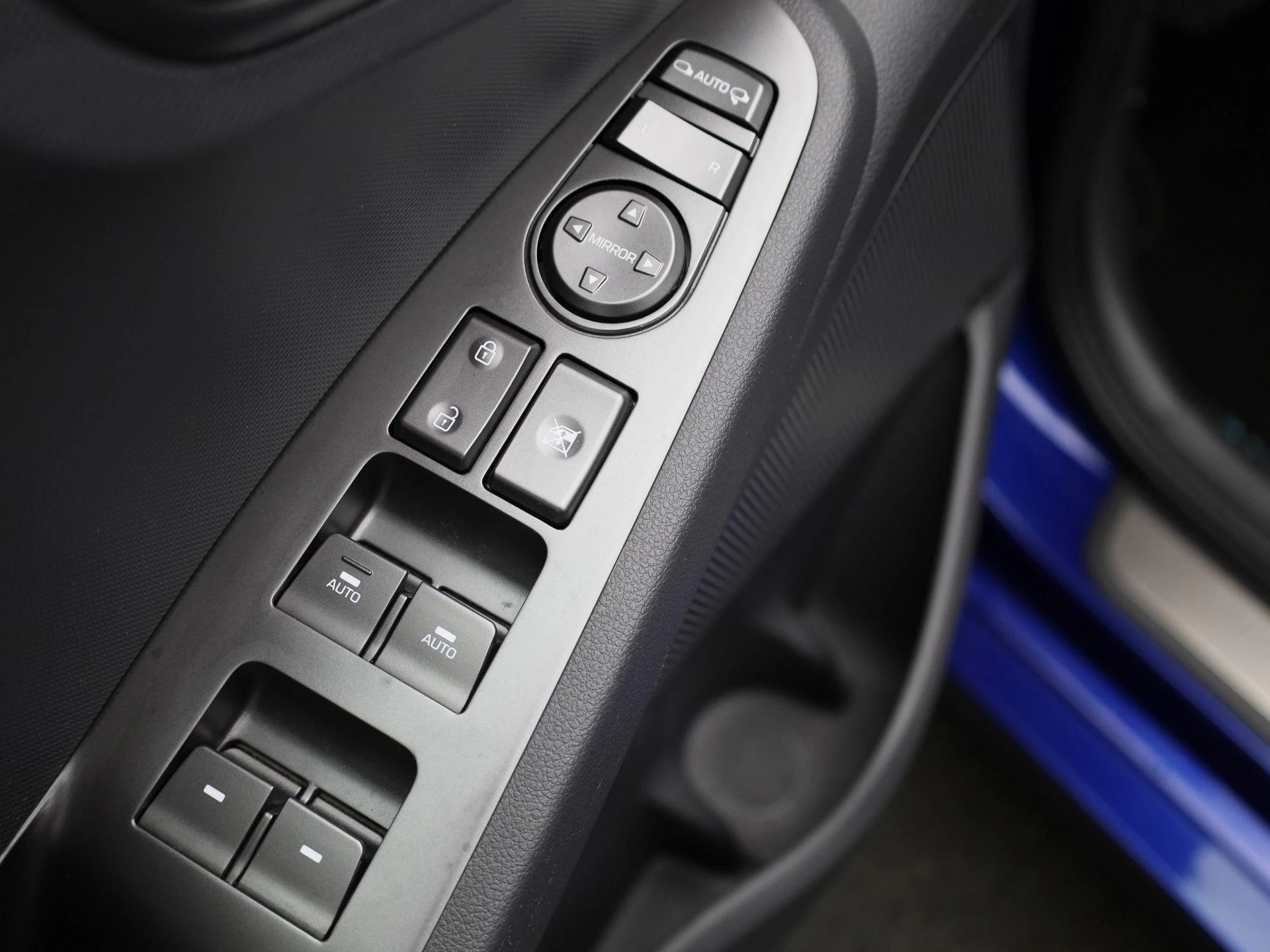 Hyundai-IONIQ-image-34