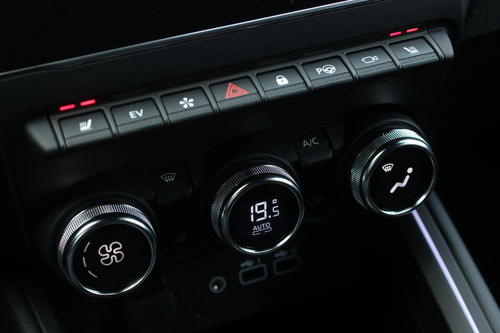 Renault-Clio-image-31