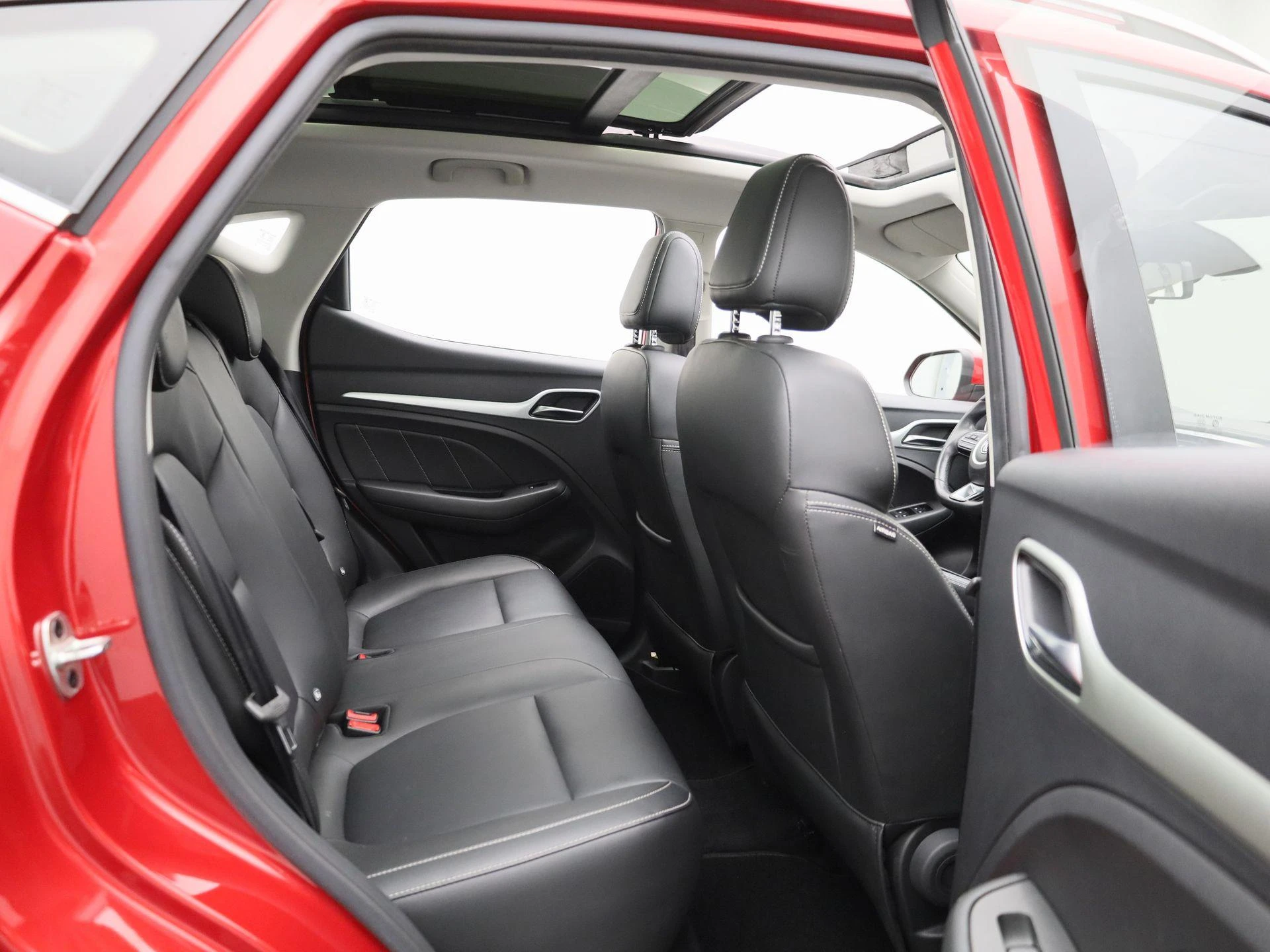 MG-ZS EV-image-35