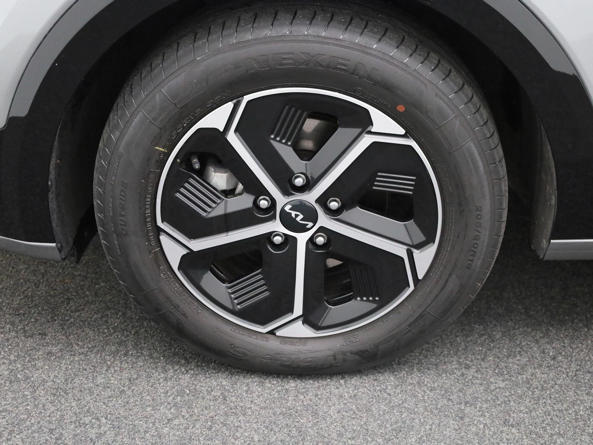 Kia-Niro-image-13