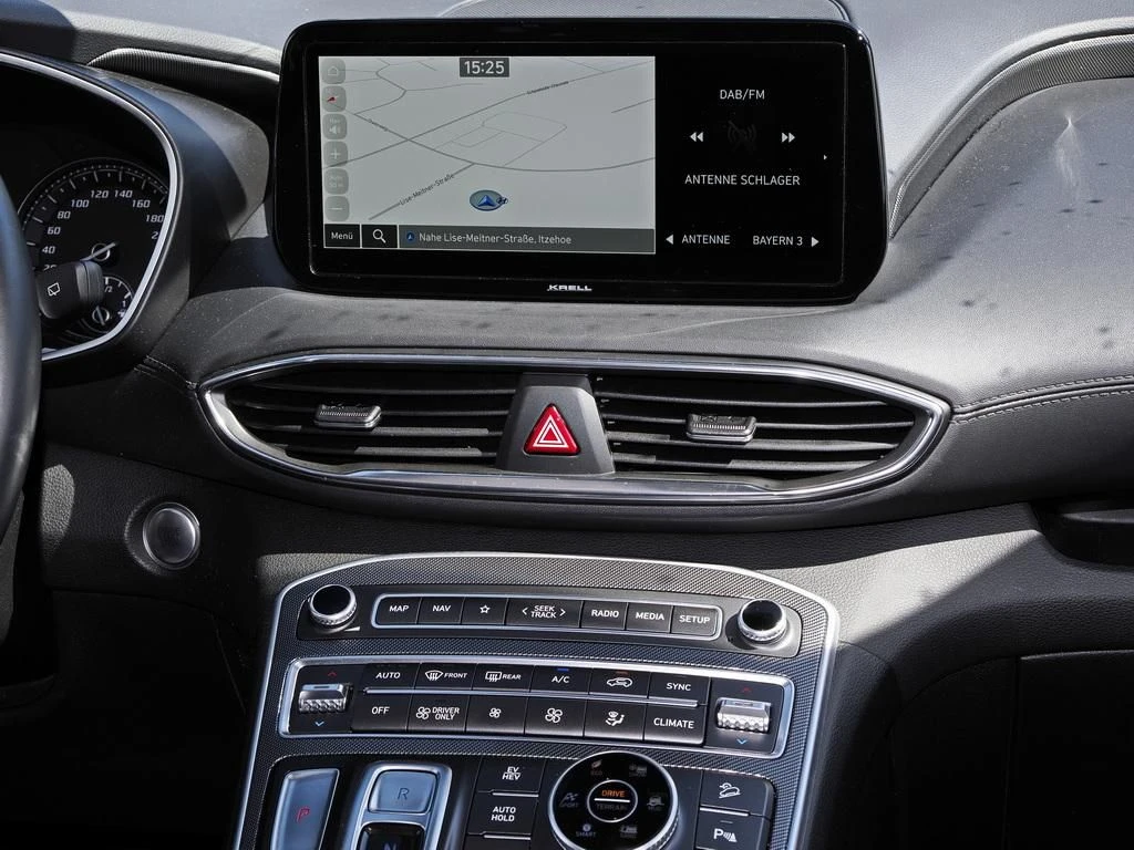 Hyundai-Santa Fe-image-11