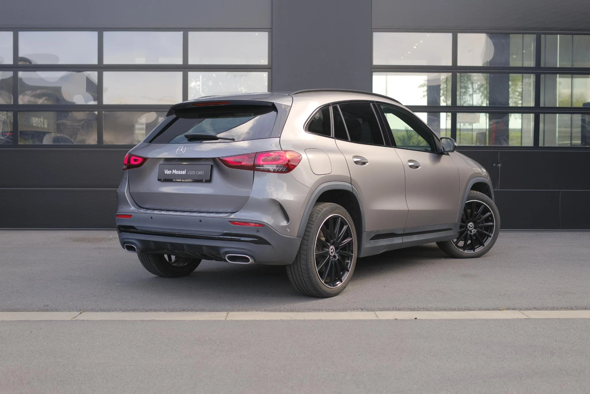 Mercedes-Benz-GLA-image-3
