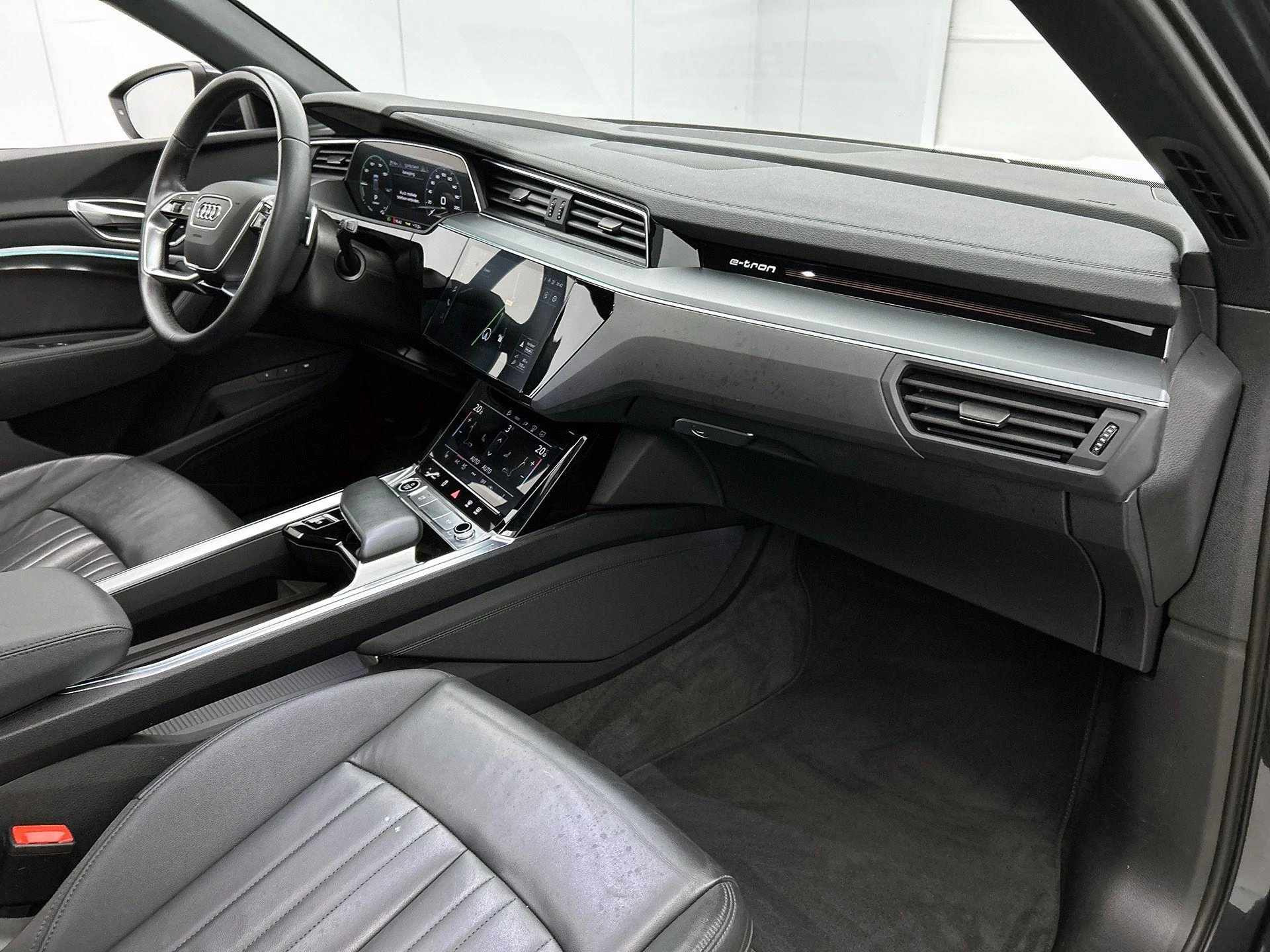 Audi-e-tron-image-14