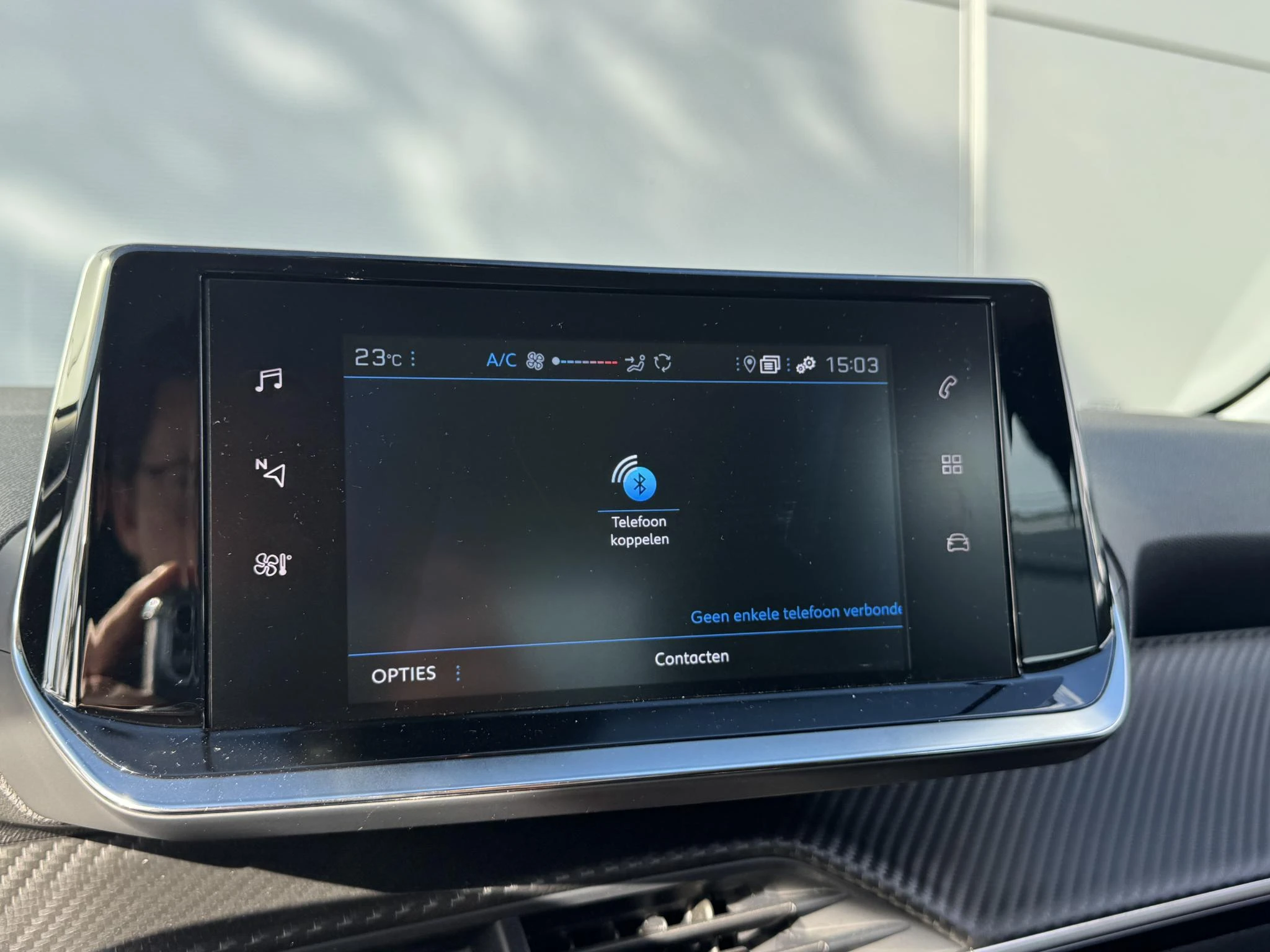 Peugeot-208-image-20