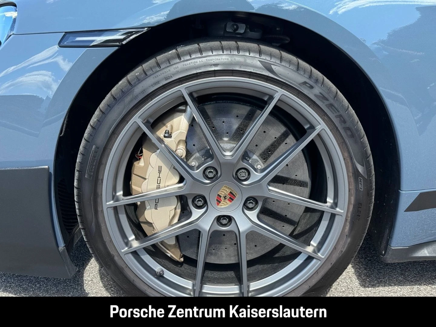 Porsche-Taycan-image-11