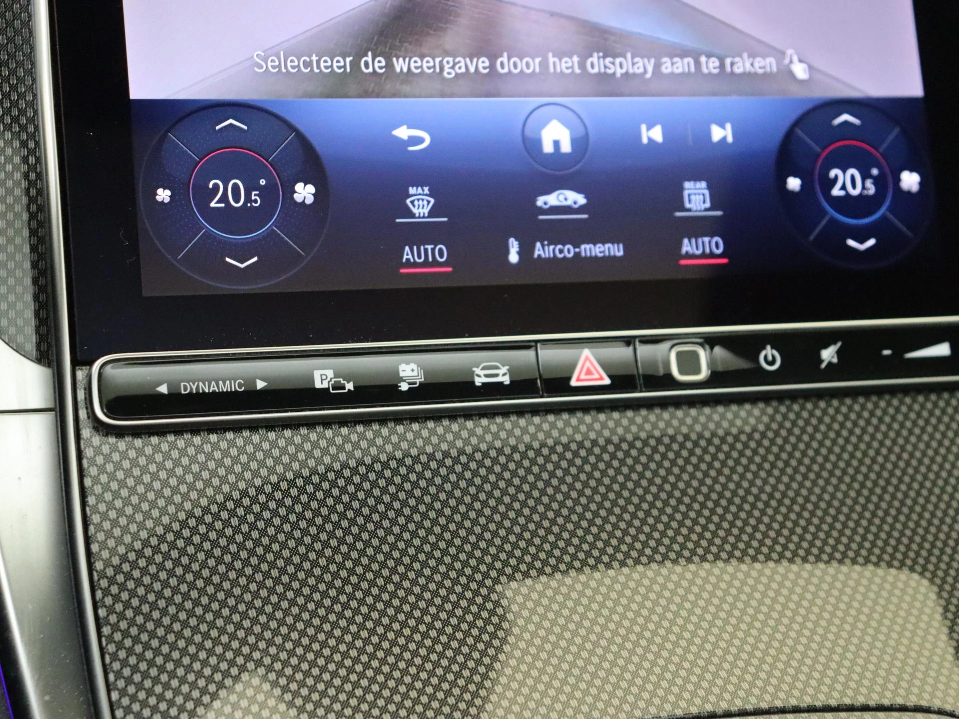 Mercedes-Benz-GLC-image-19