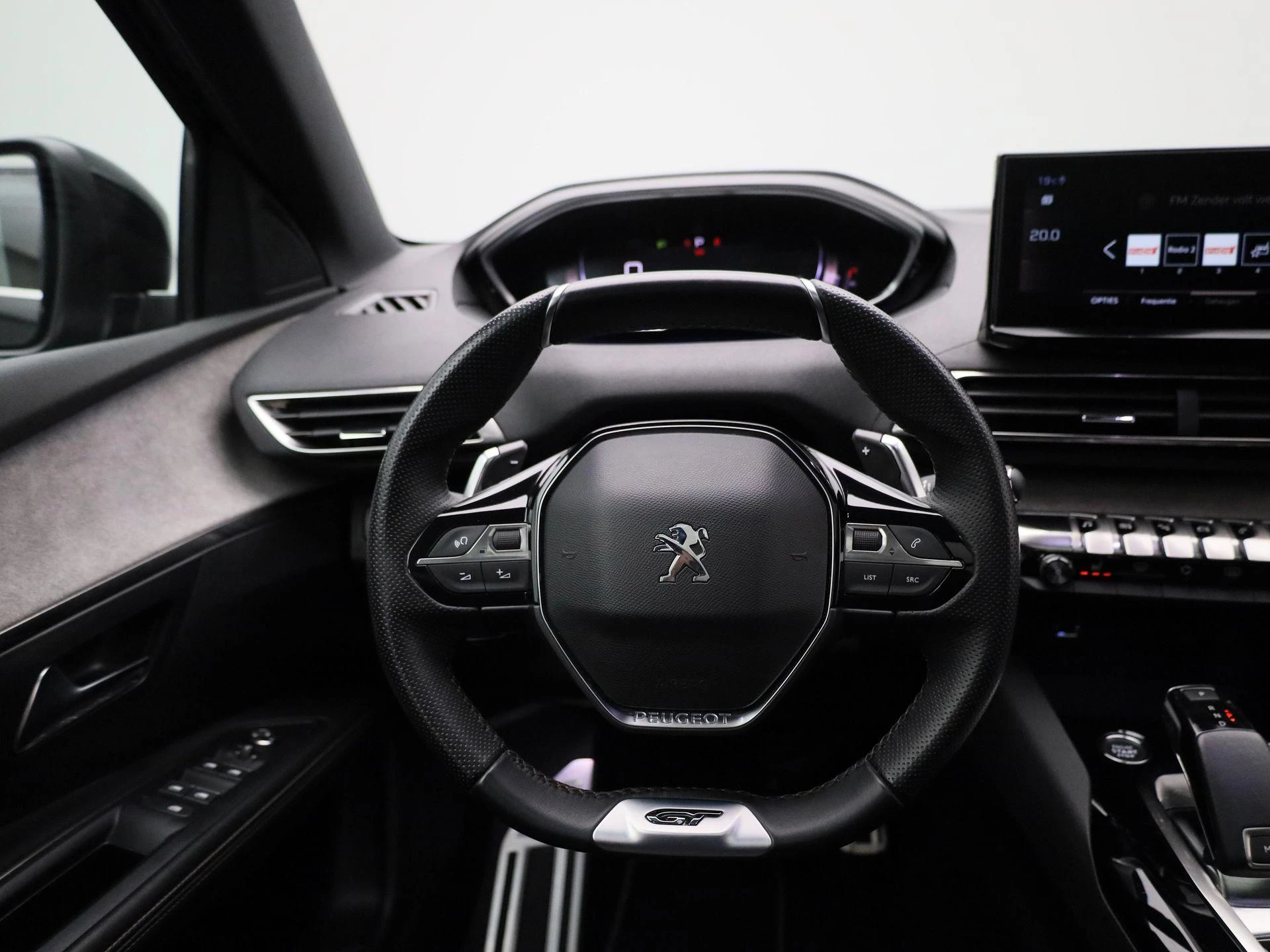 Peugeot-5008-image-6