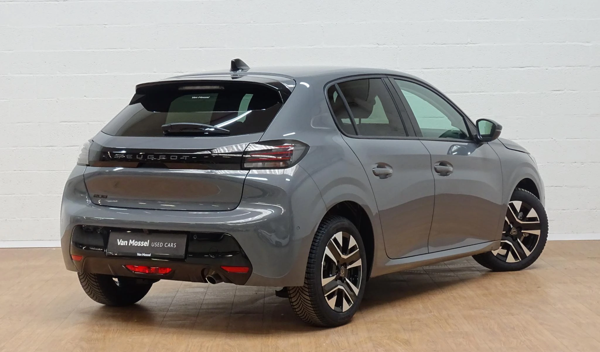 Peugeot-208-image-2