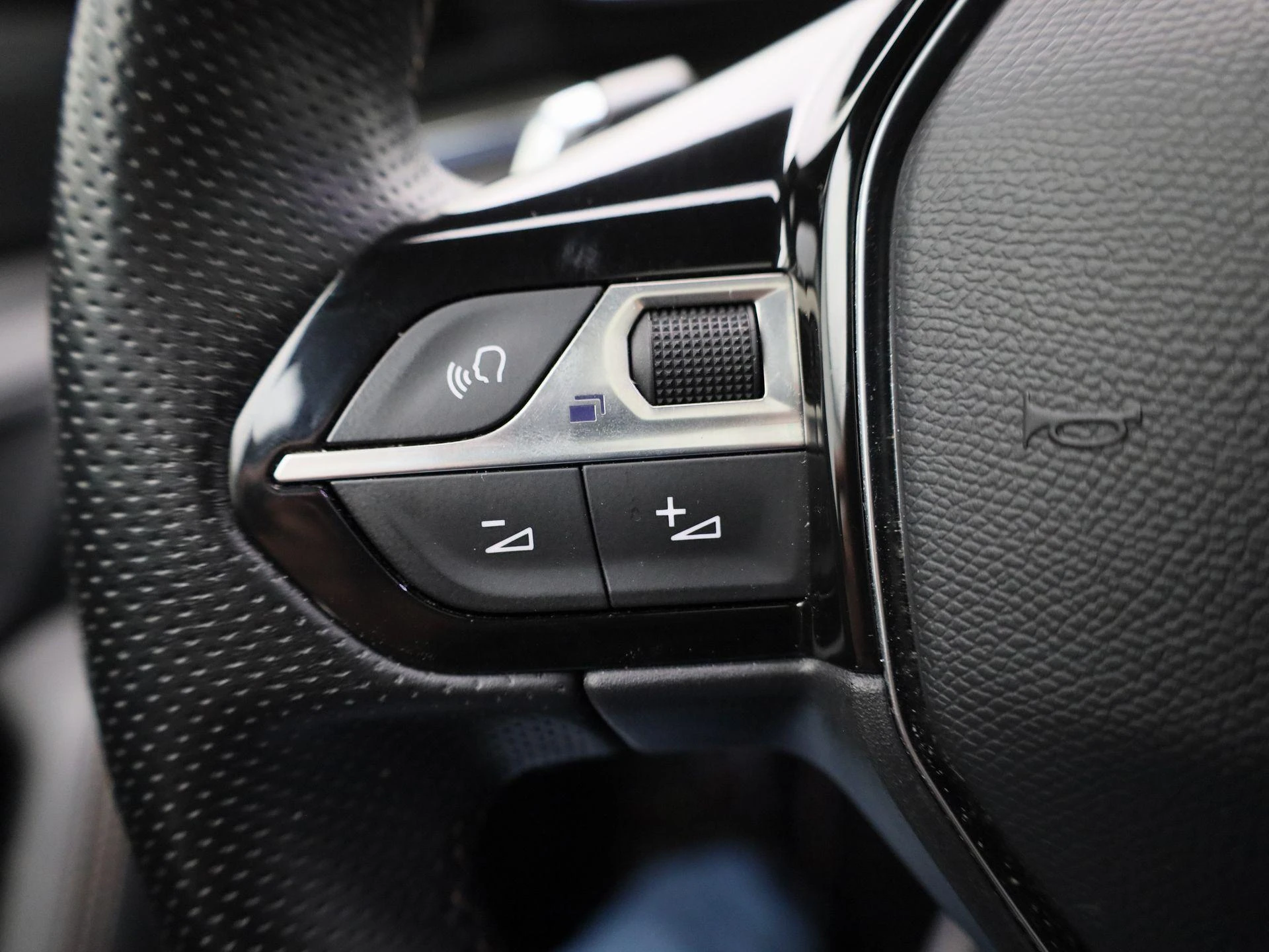 Peugeot-508-image-19