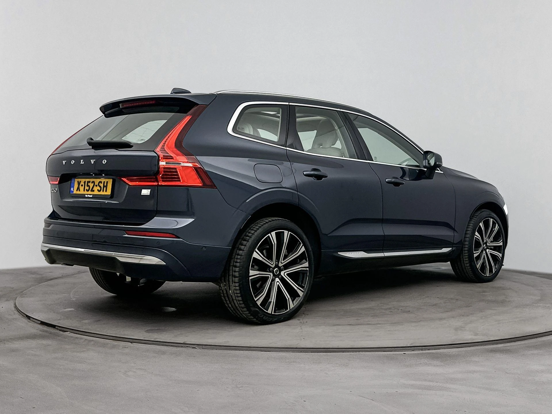 Volvo-XC60-image-3