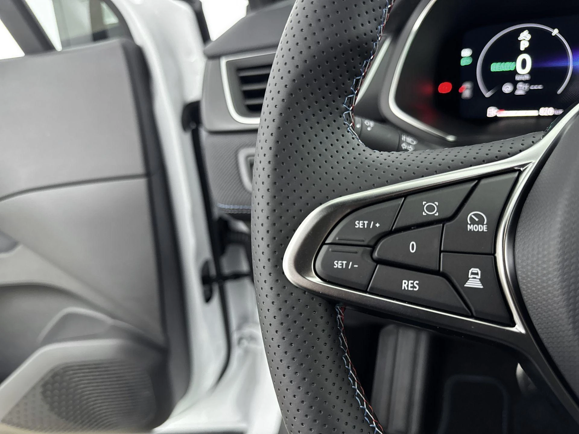 Renault-Captur-image-5