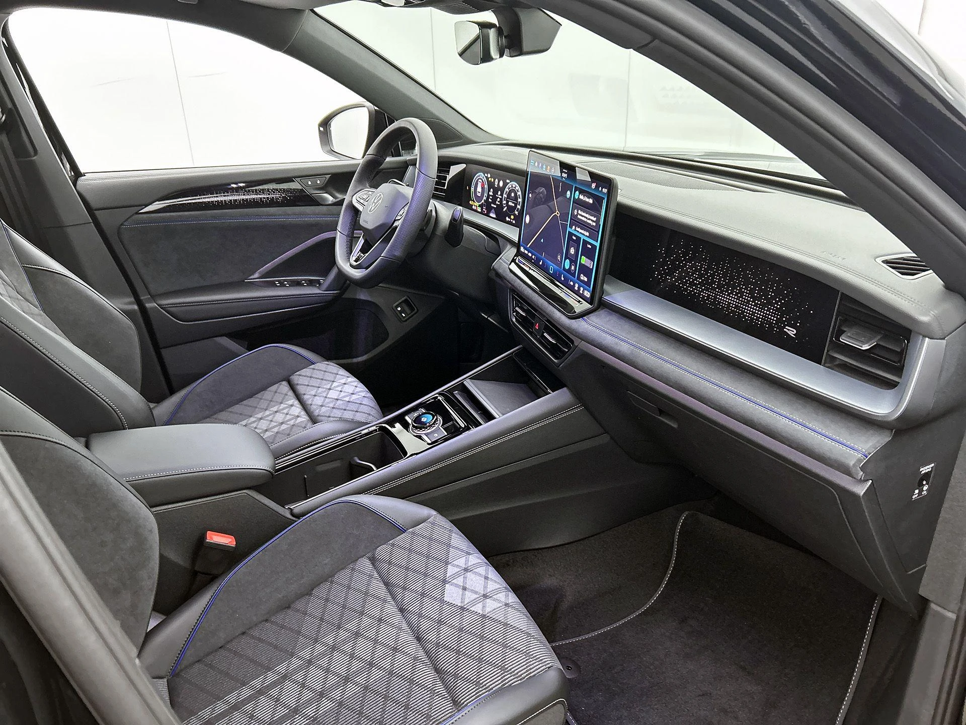 Volkswagen-Tayron-image-30