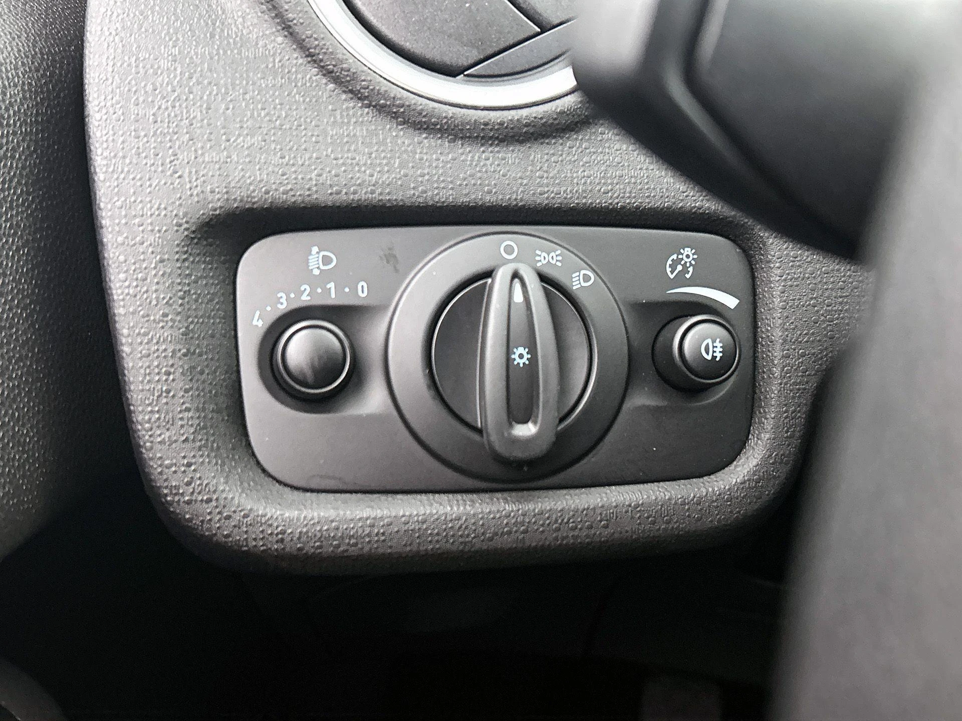 Ford-Fiesta-image-20