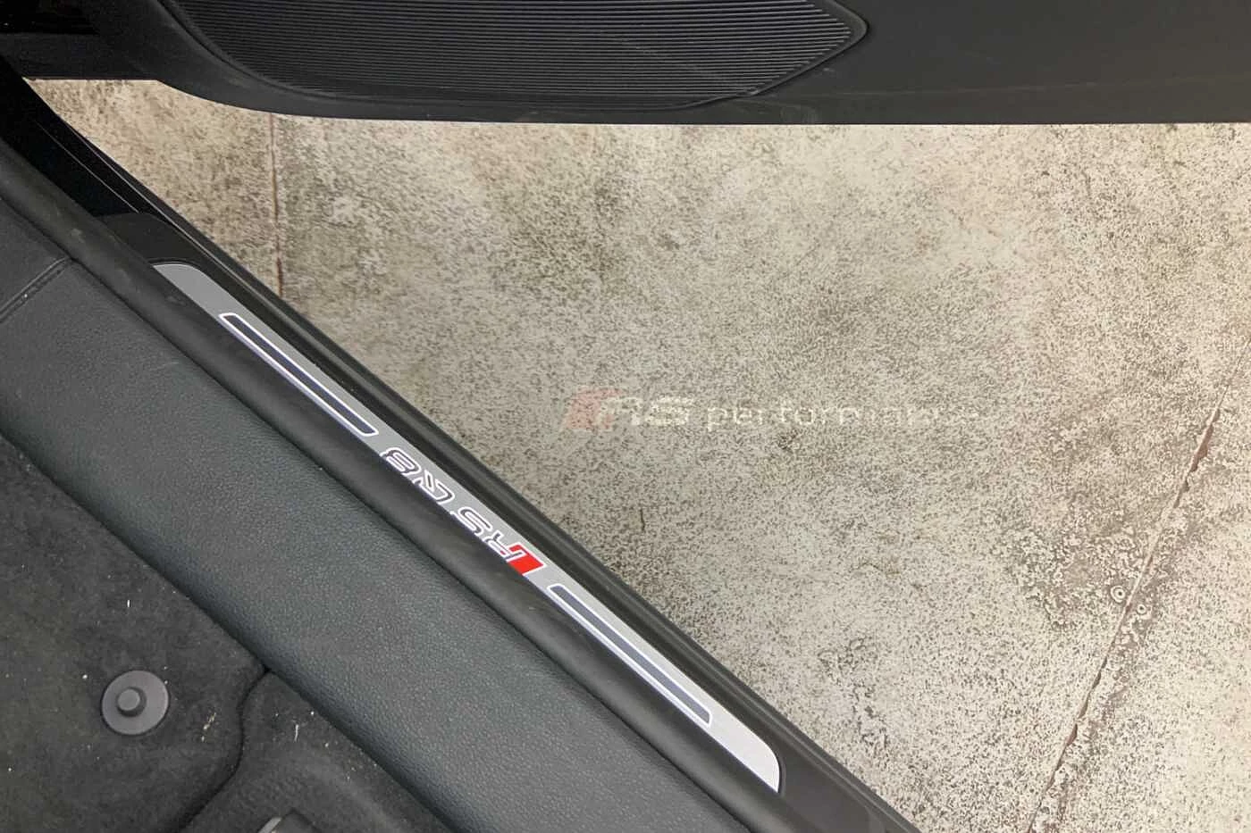Audi-RSQ8-image-28