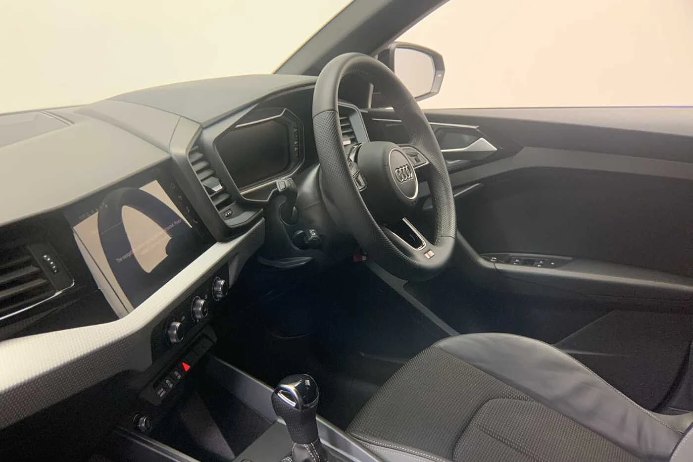 Audi-A1 Sportback-image-1