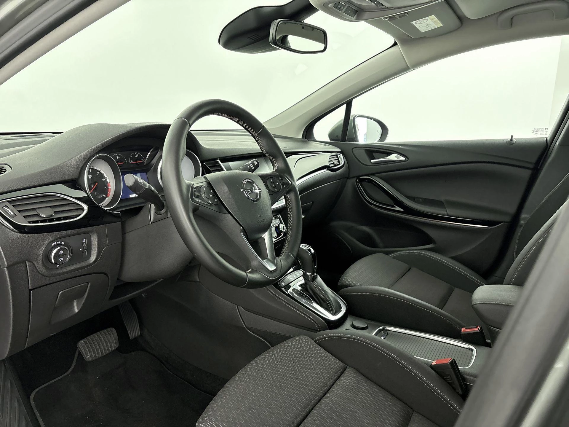 Opel-Astra-image-11