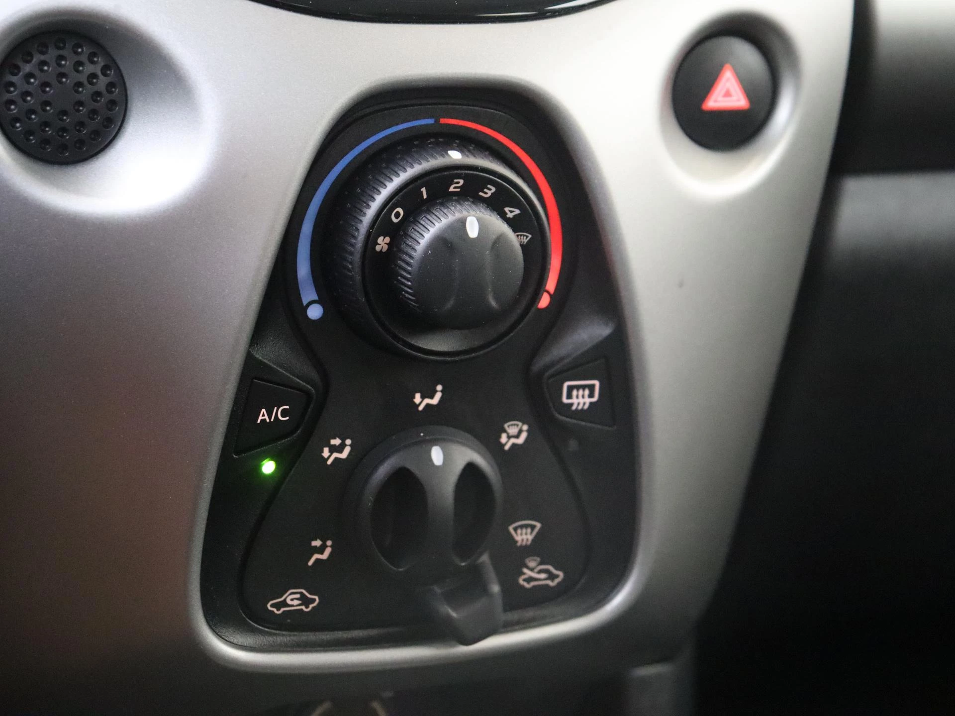 Toyota Aygo 1.0 VVT-i x-play