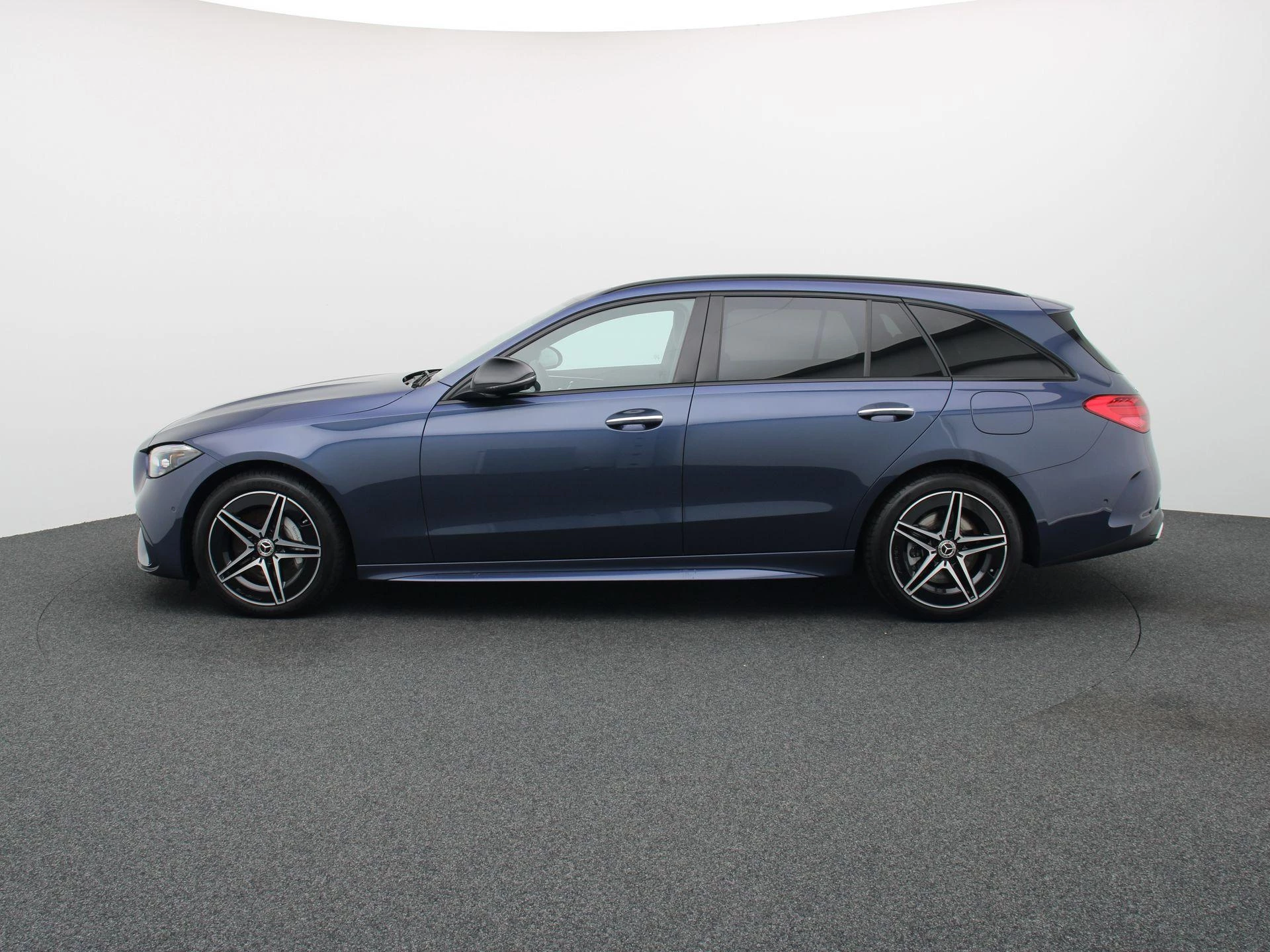 Mercedes-Benz C-Klasse 300 de 4MATIC Break AMG Line + LEDER + PANO + TREKHAAK + DIGITAL LIGHT +