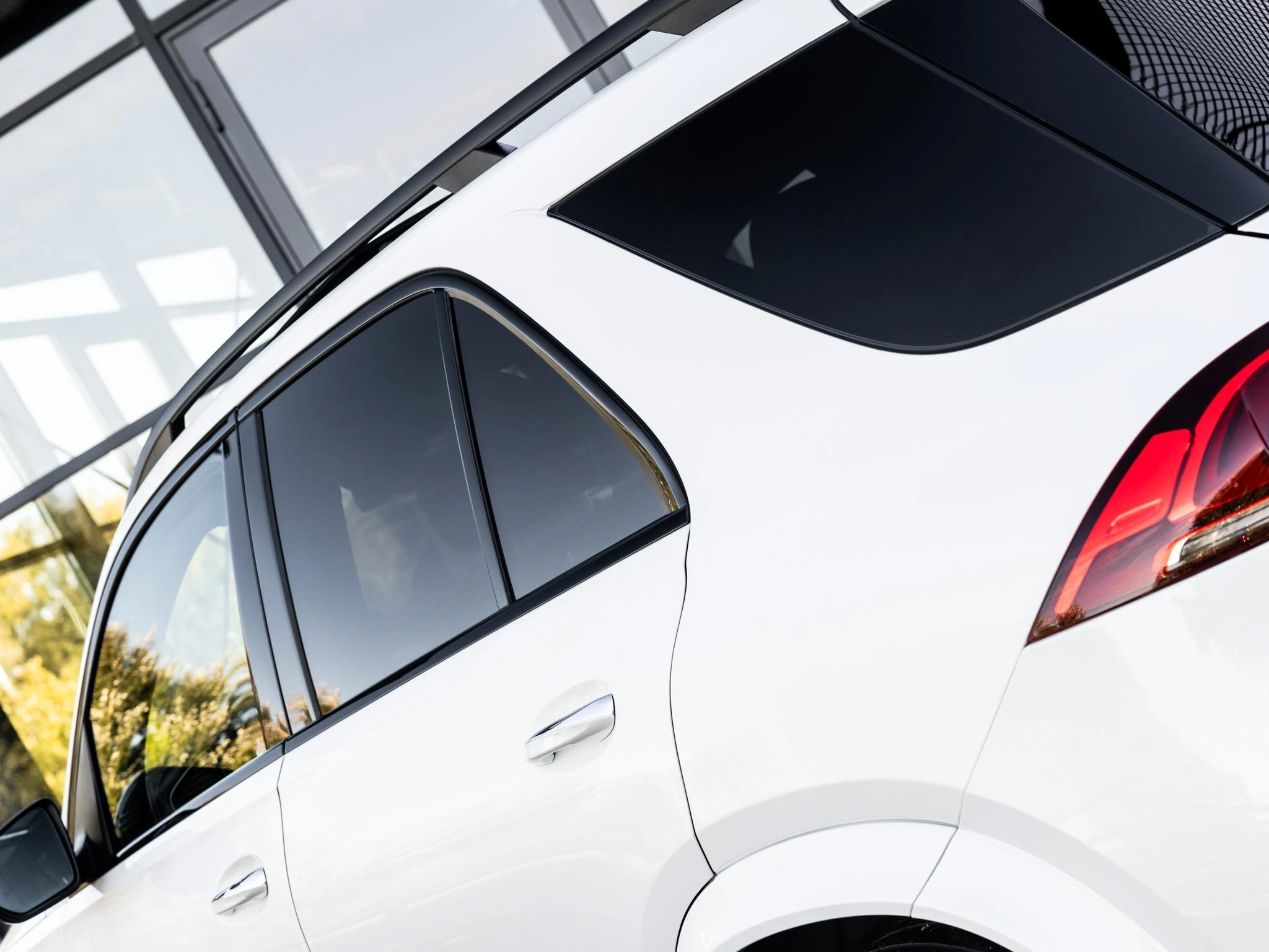Mercedes-Benz-GLE-image-10