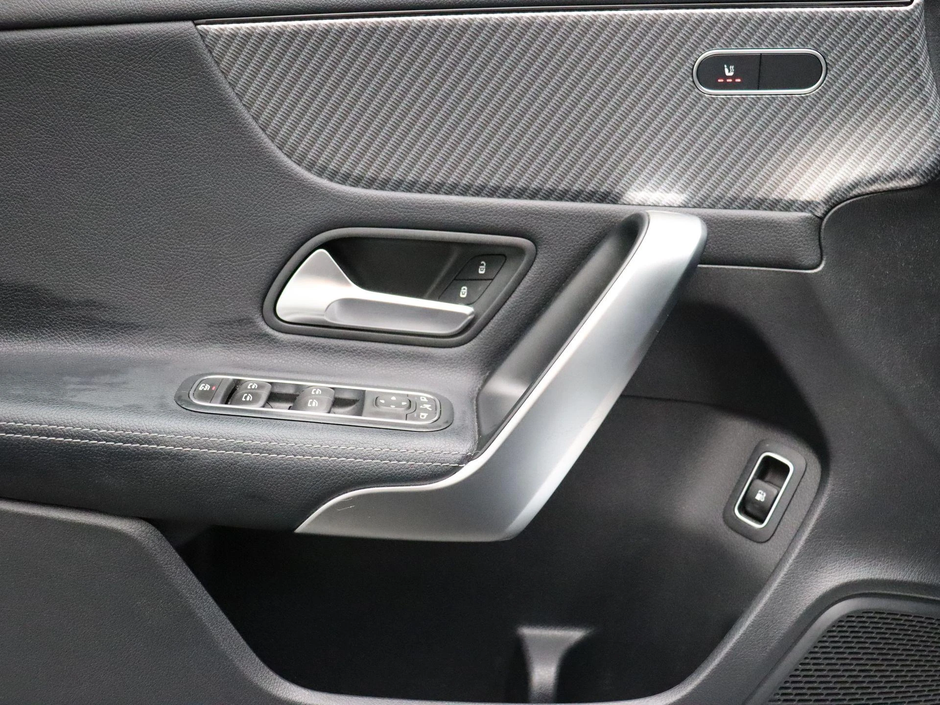 Mercedes-Benz-Classe A-image-10