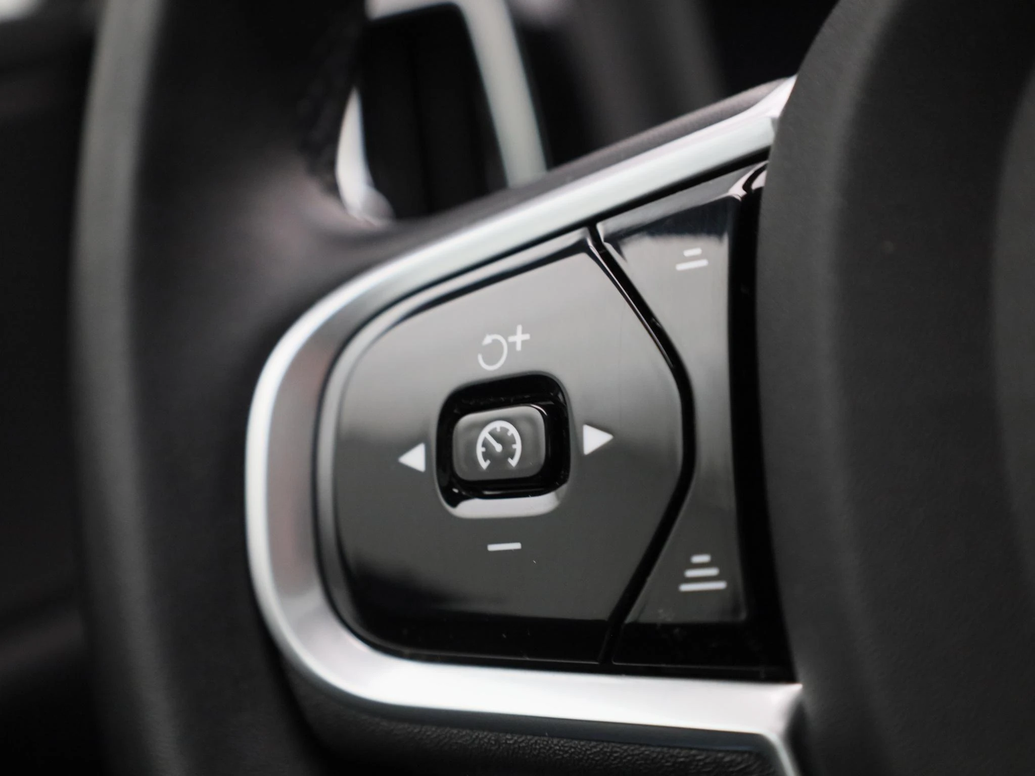 Volvo-V60-image-18