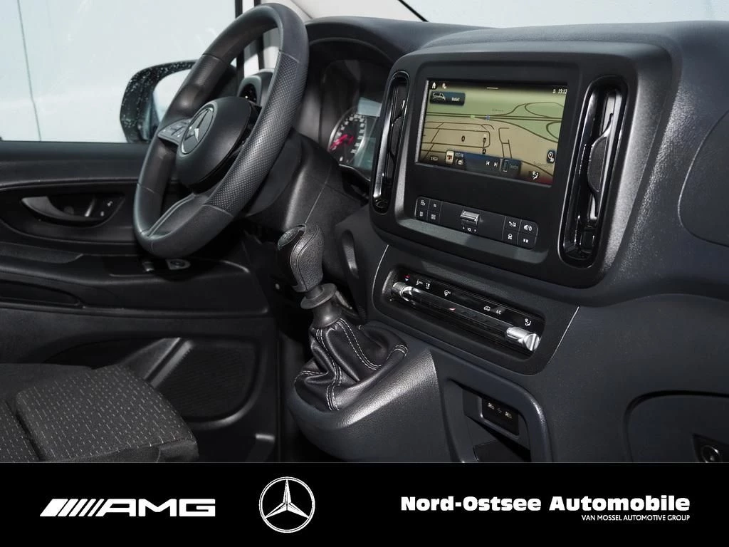 Mercedes-Benz-Vito-image-6