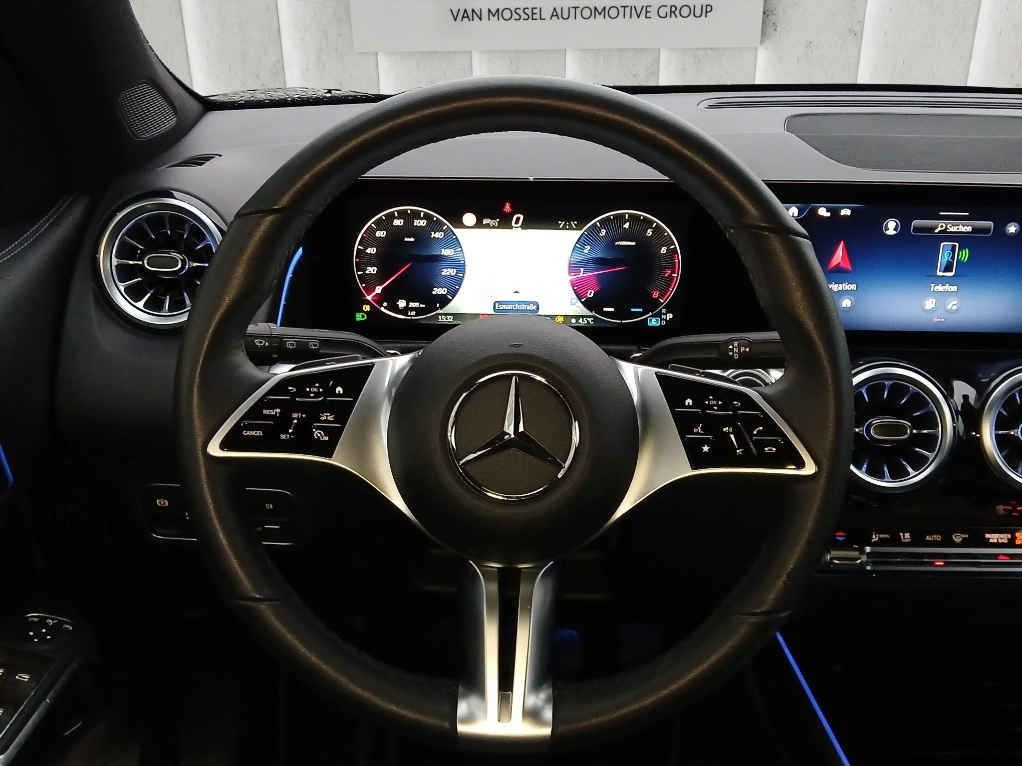 Mercedes-Benz GLB 200 Progressive AUT | LED | NAVI |