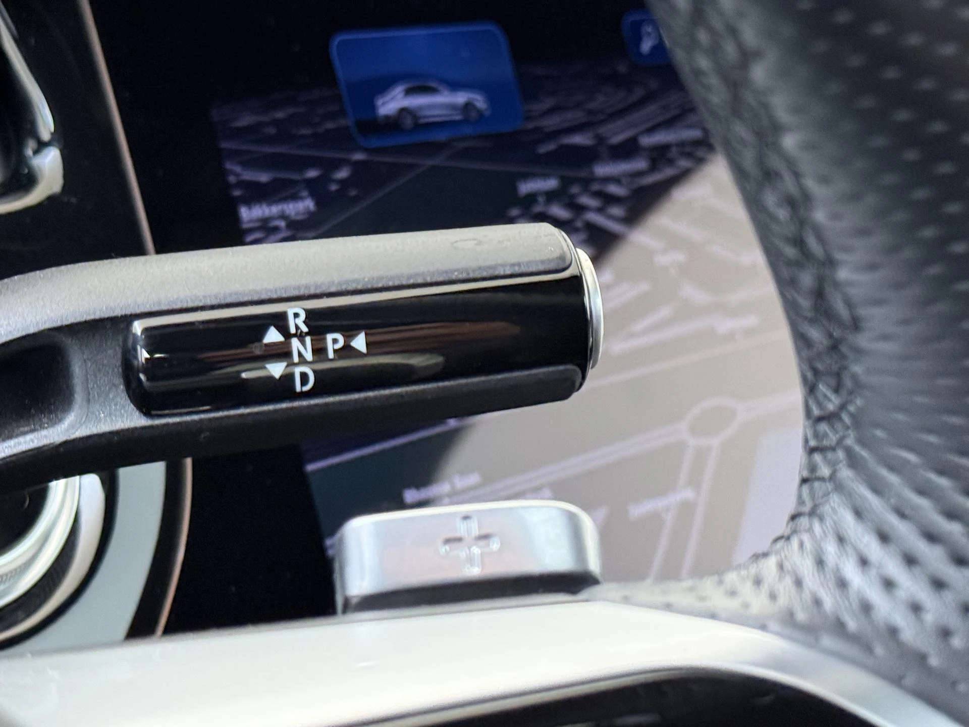 Mercedes-Benz-E-Klasse-image-14