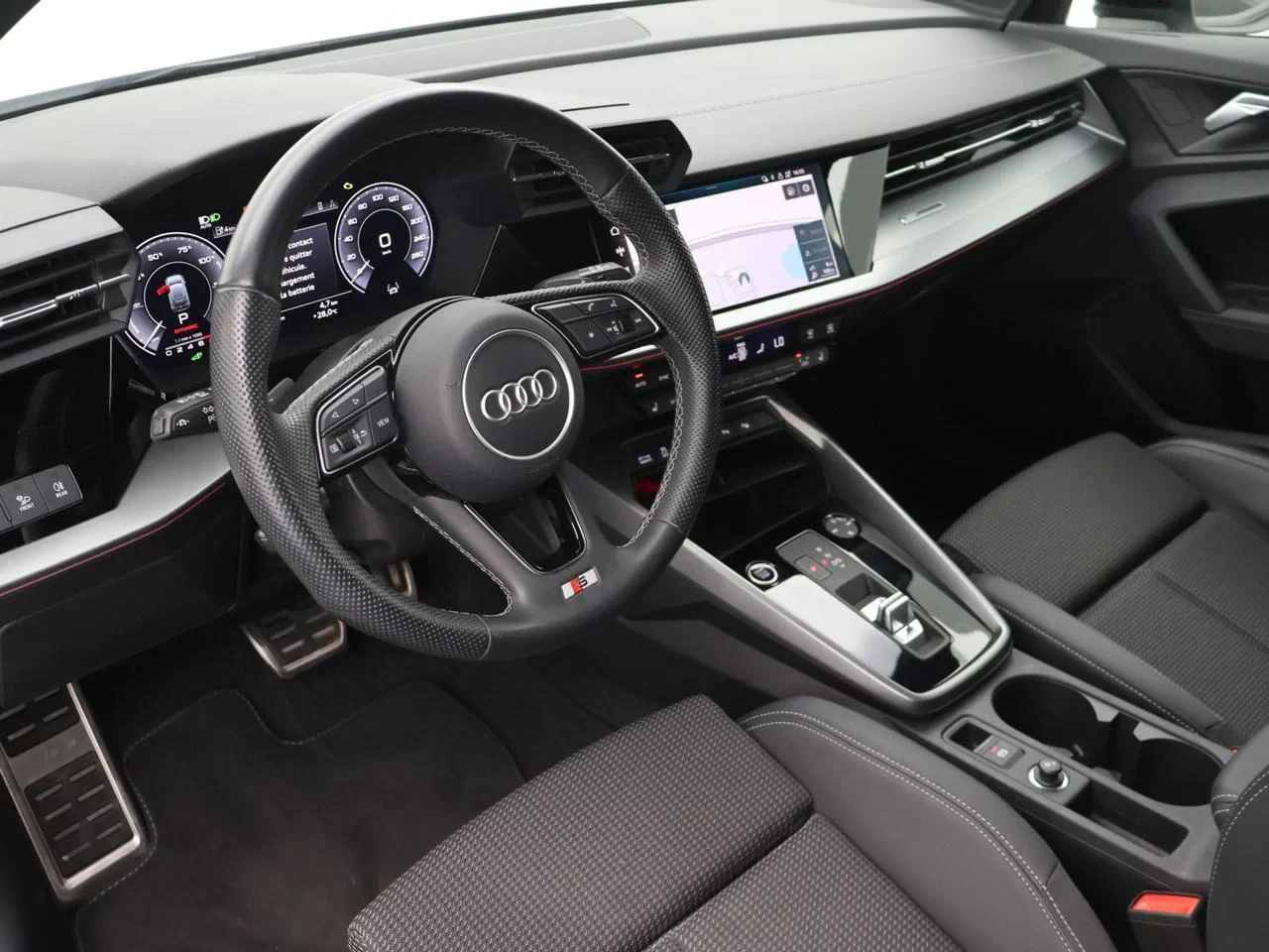 Audi A3 Sportback PHEV Audi A3 Sportback Competition 45TFSIe 245PK *AUTOMAAT*3X S-LINE*CAMERA*PDC*SPORTZETELS*ACC*NAVI*APP-CONNECT*...*