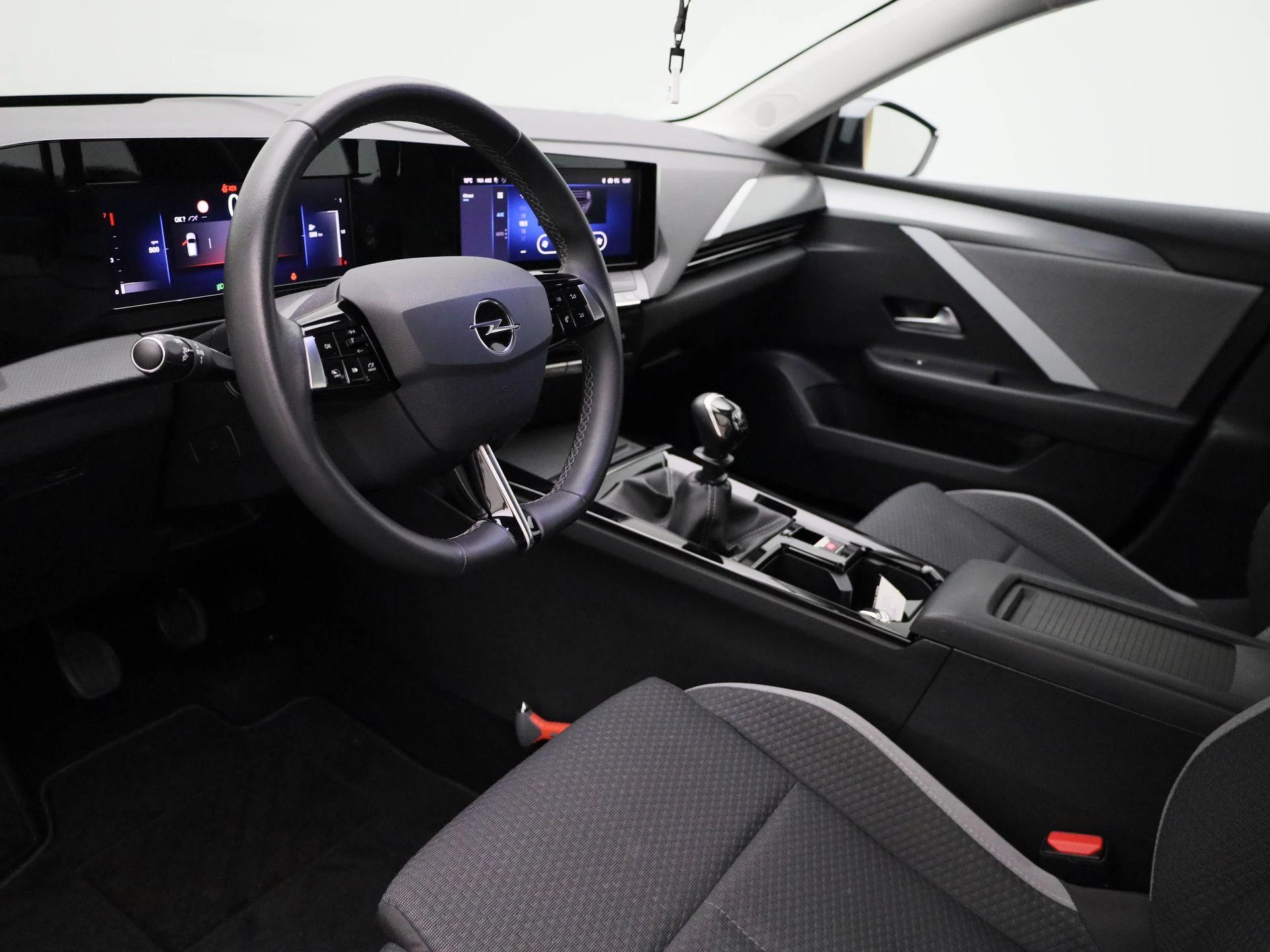 Opel-Astra-image-22
